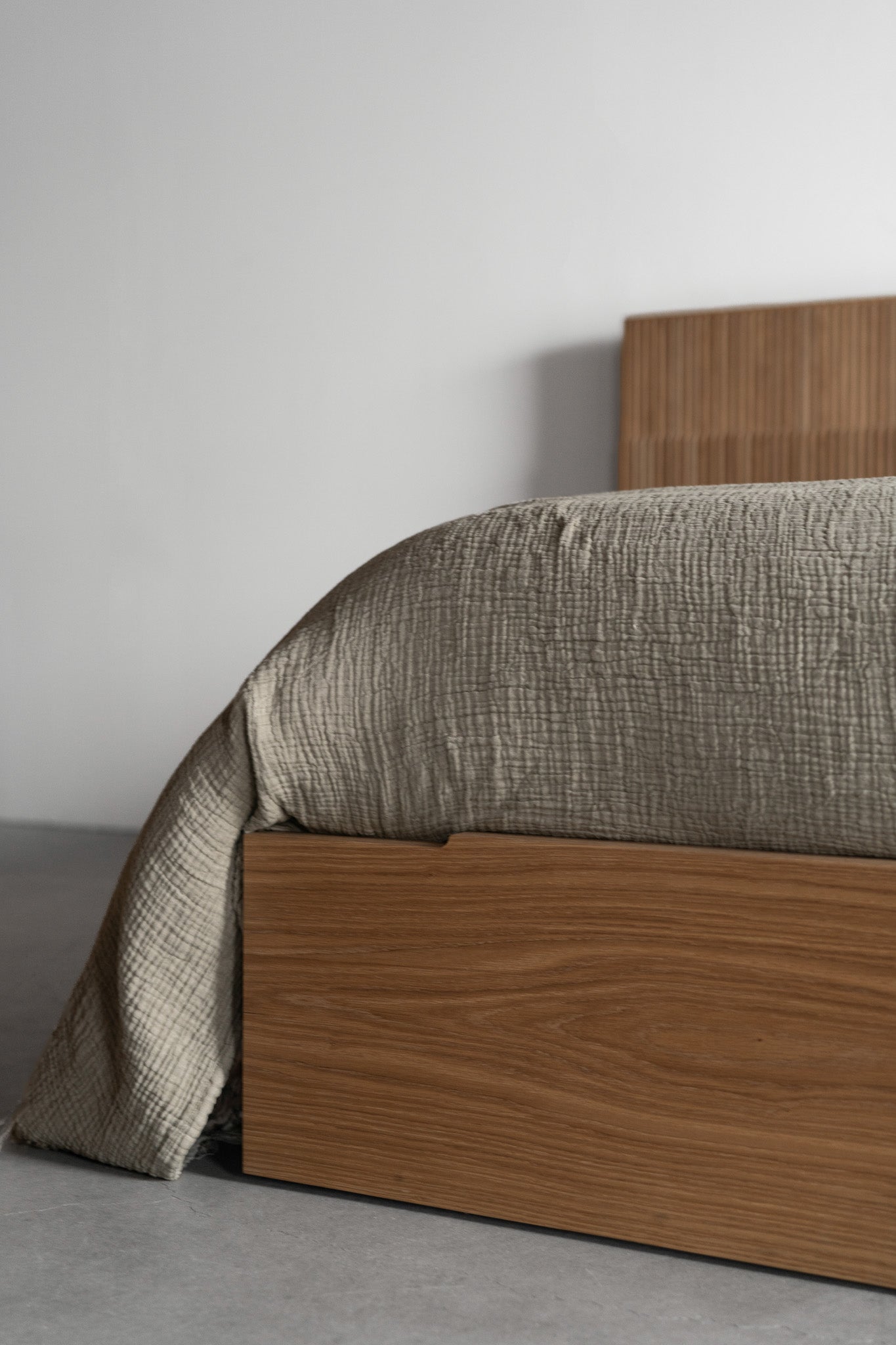 Baldwin Bed King | STOCK