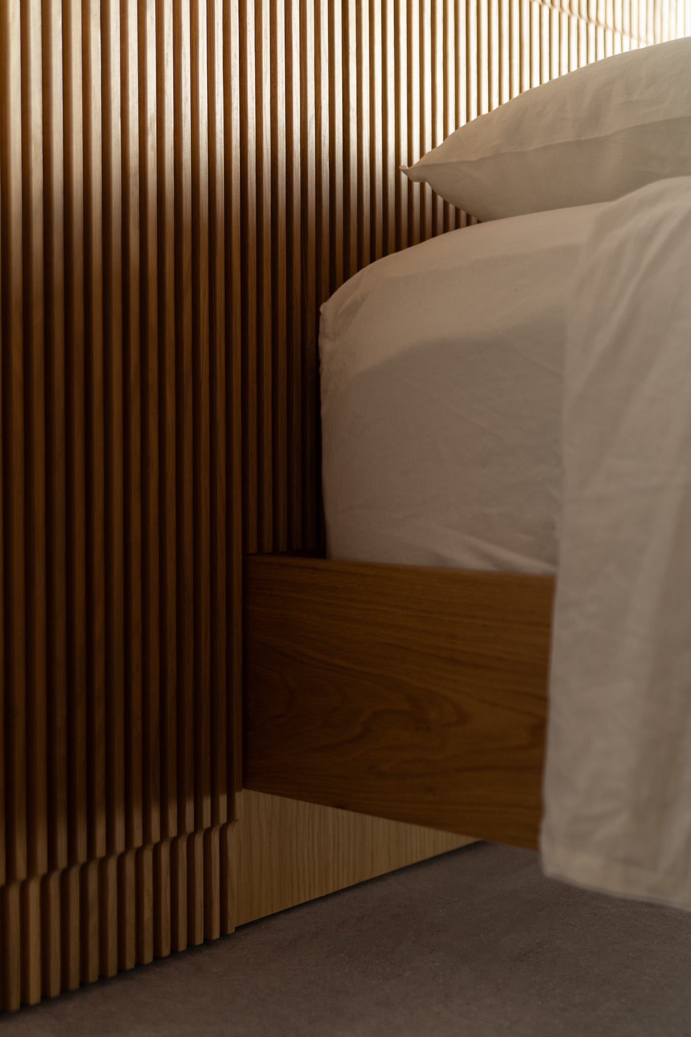 Baldwin Bed King | STOCK