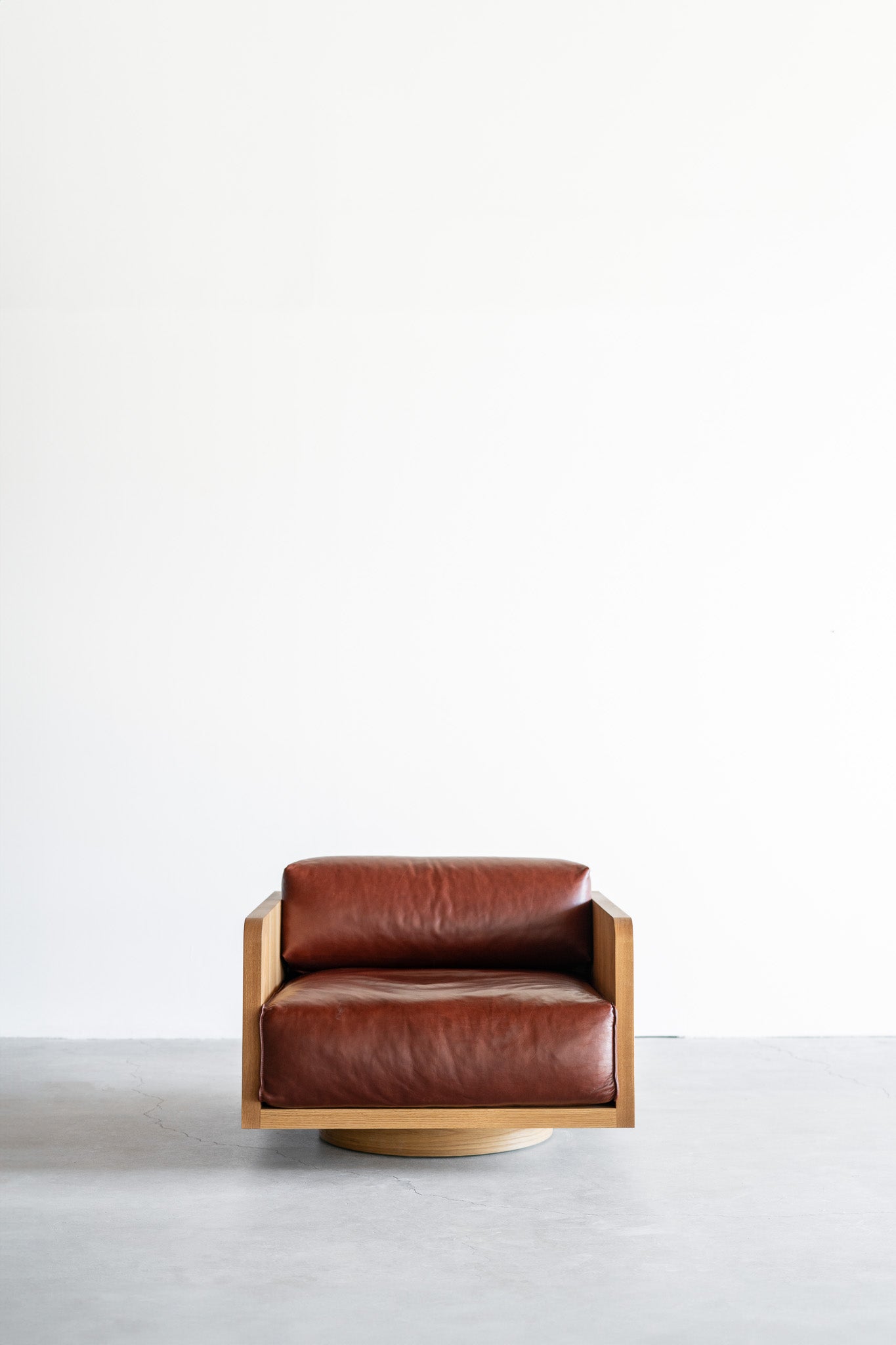Carter Lounge Chair | STOCK