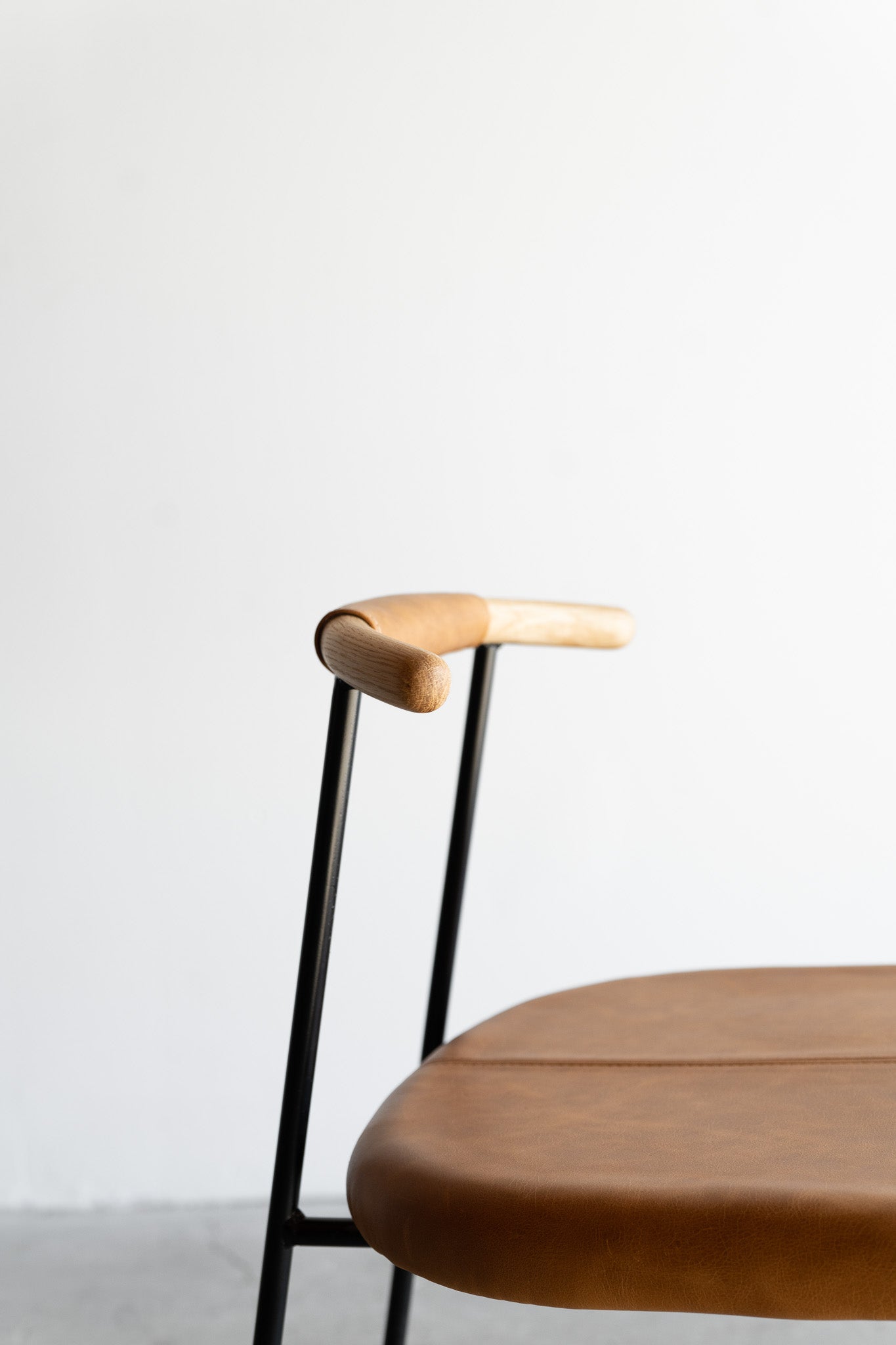 Cleo dining chair - side profile shot