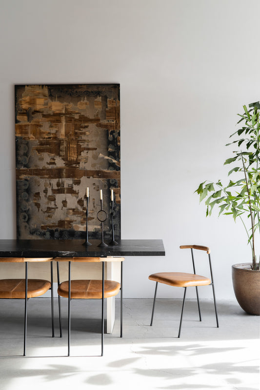 Cleo dining table - left side shot