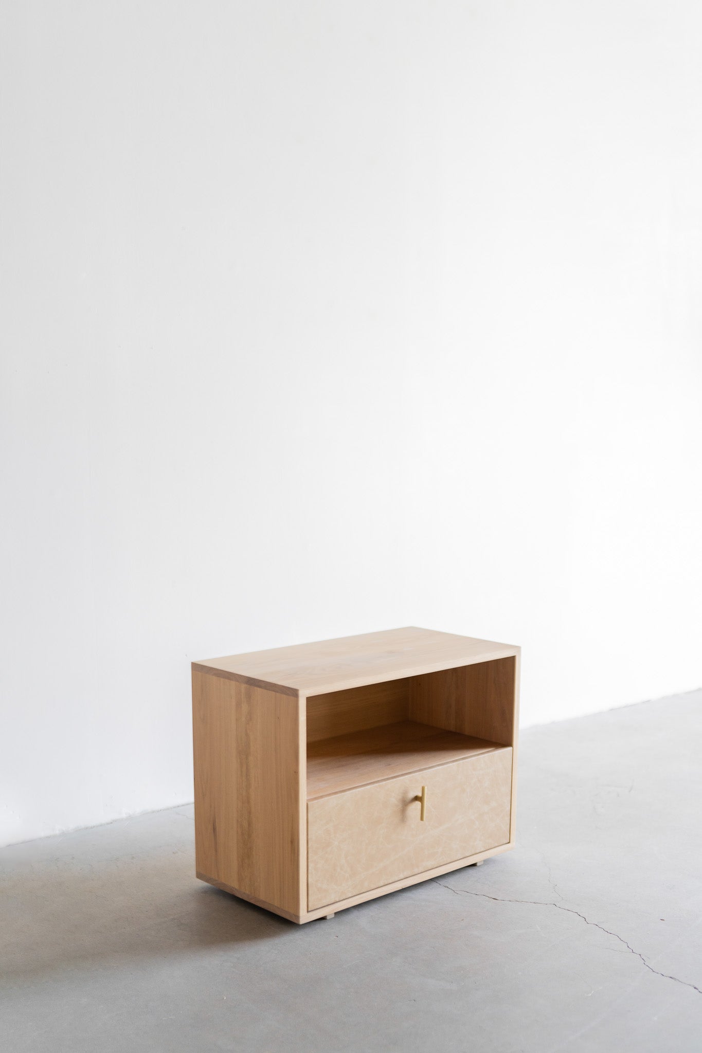 Faria Nightstand | STOCK