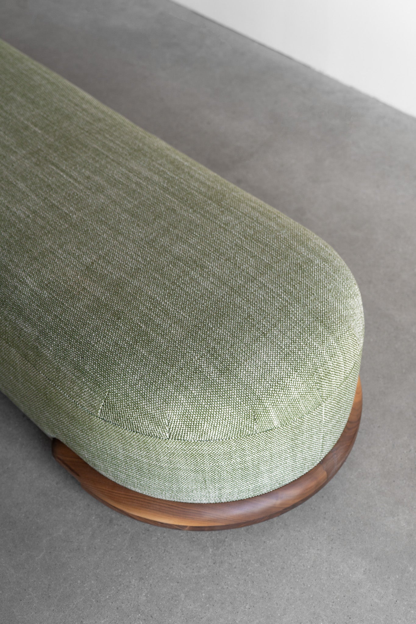 Harper Bench | STOCK