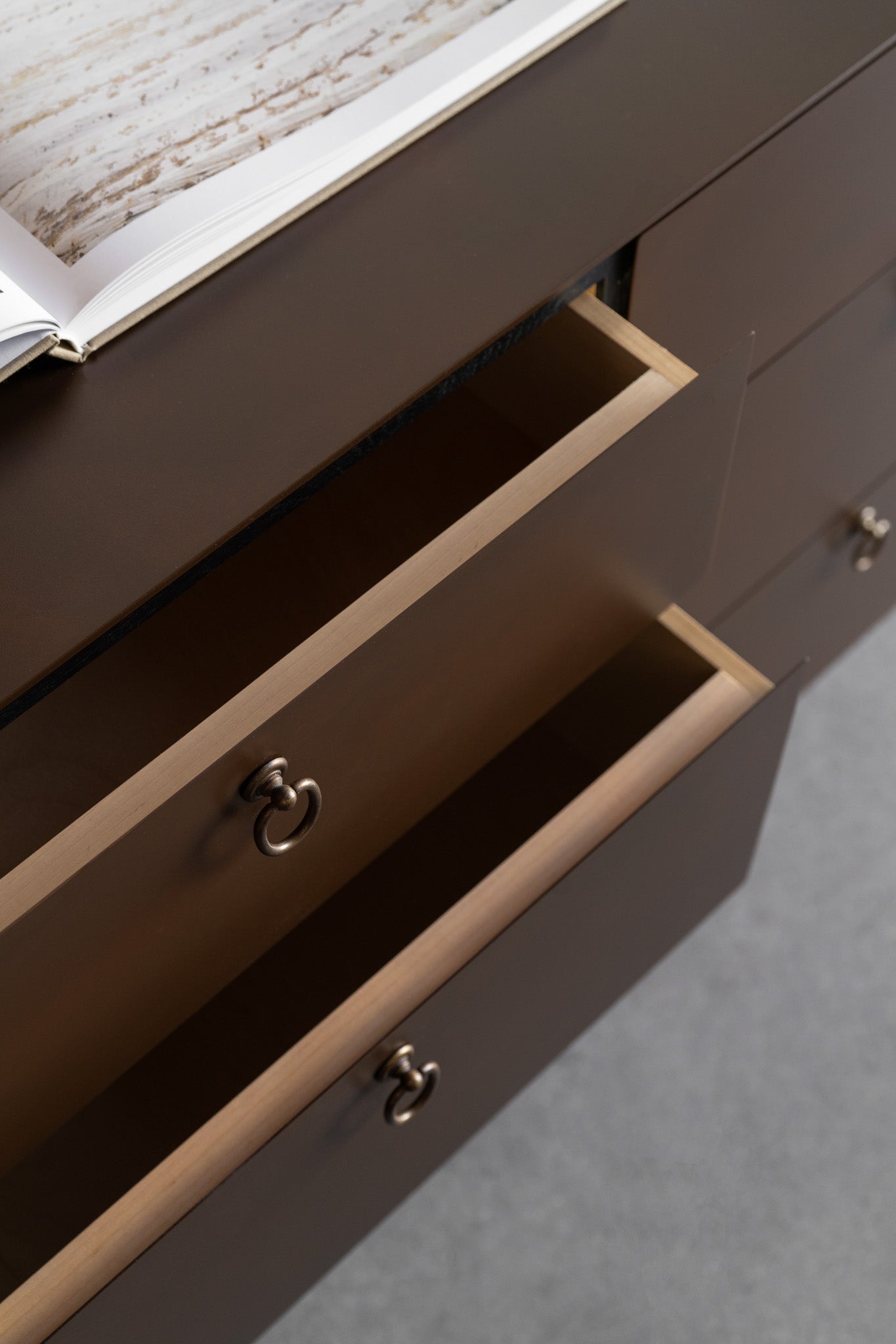 Lola Dresser