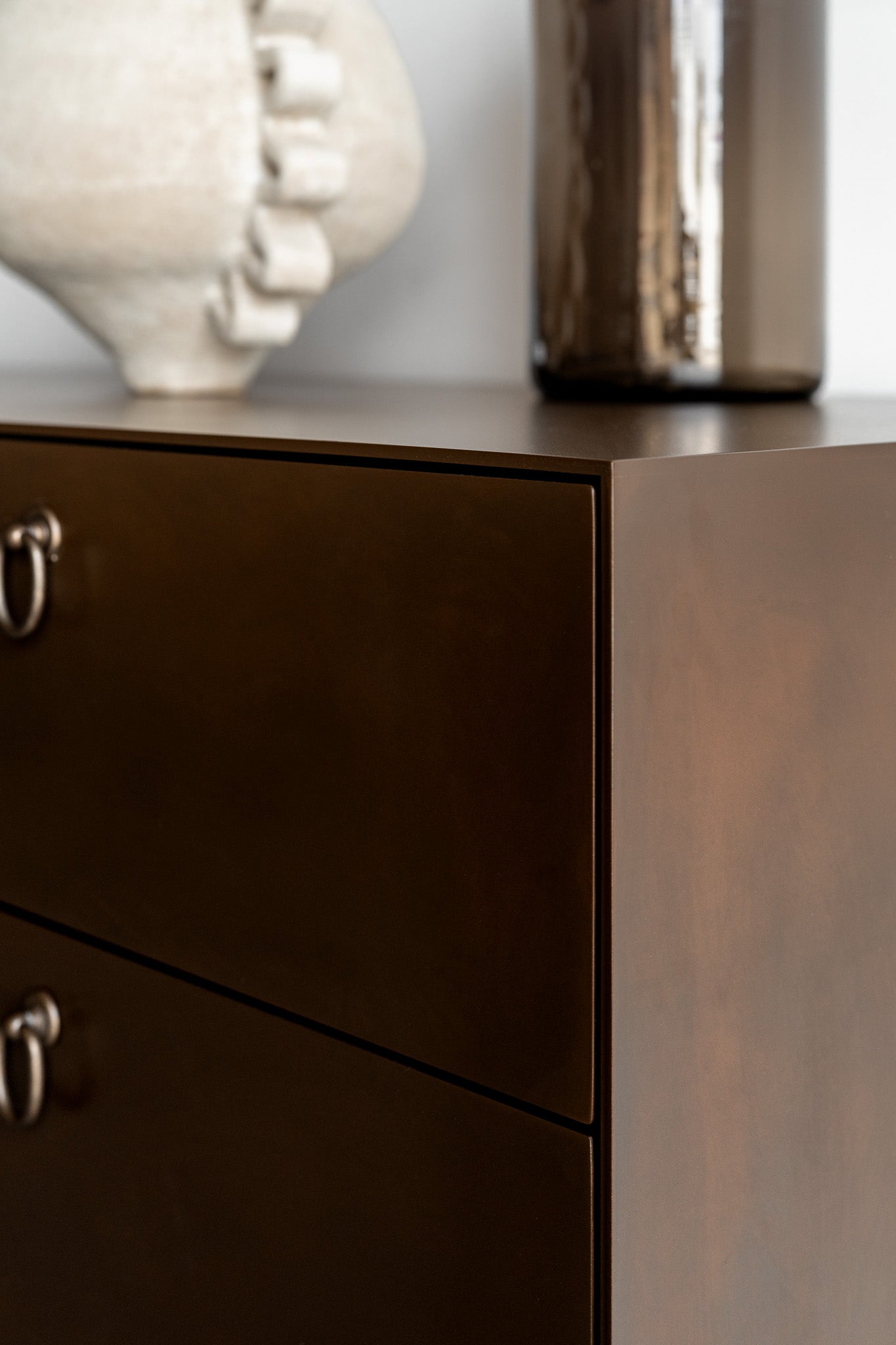 Lola Dresser