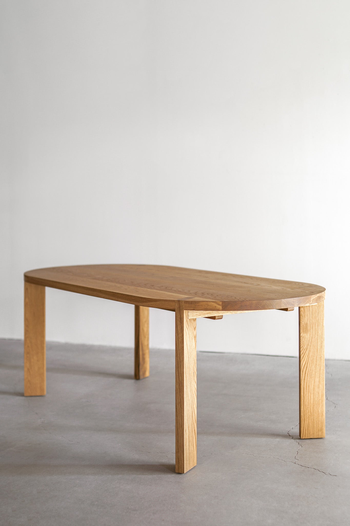 Morro Dining Table