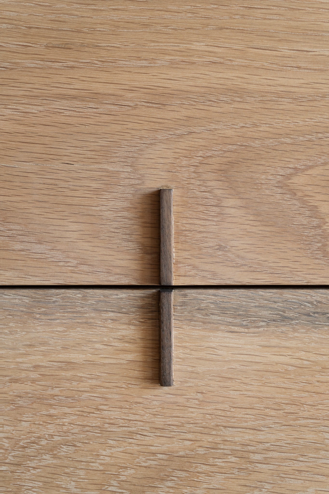 Nima nightstand - wood handle details