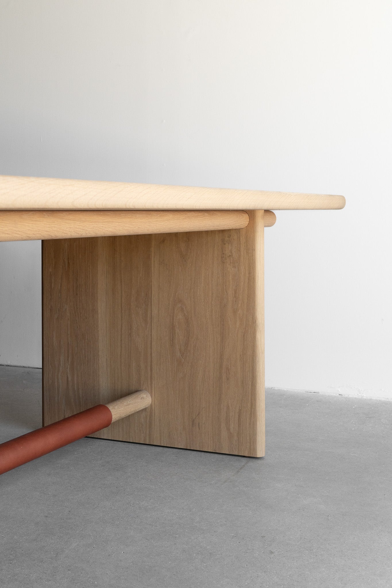 Reyes dining table - Wood oak dining table