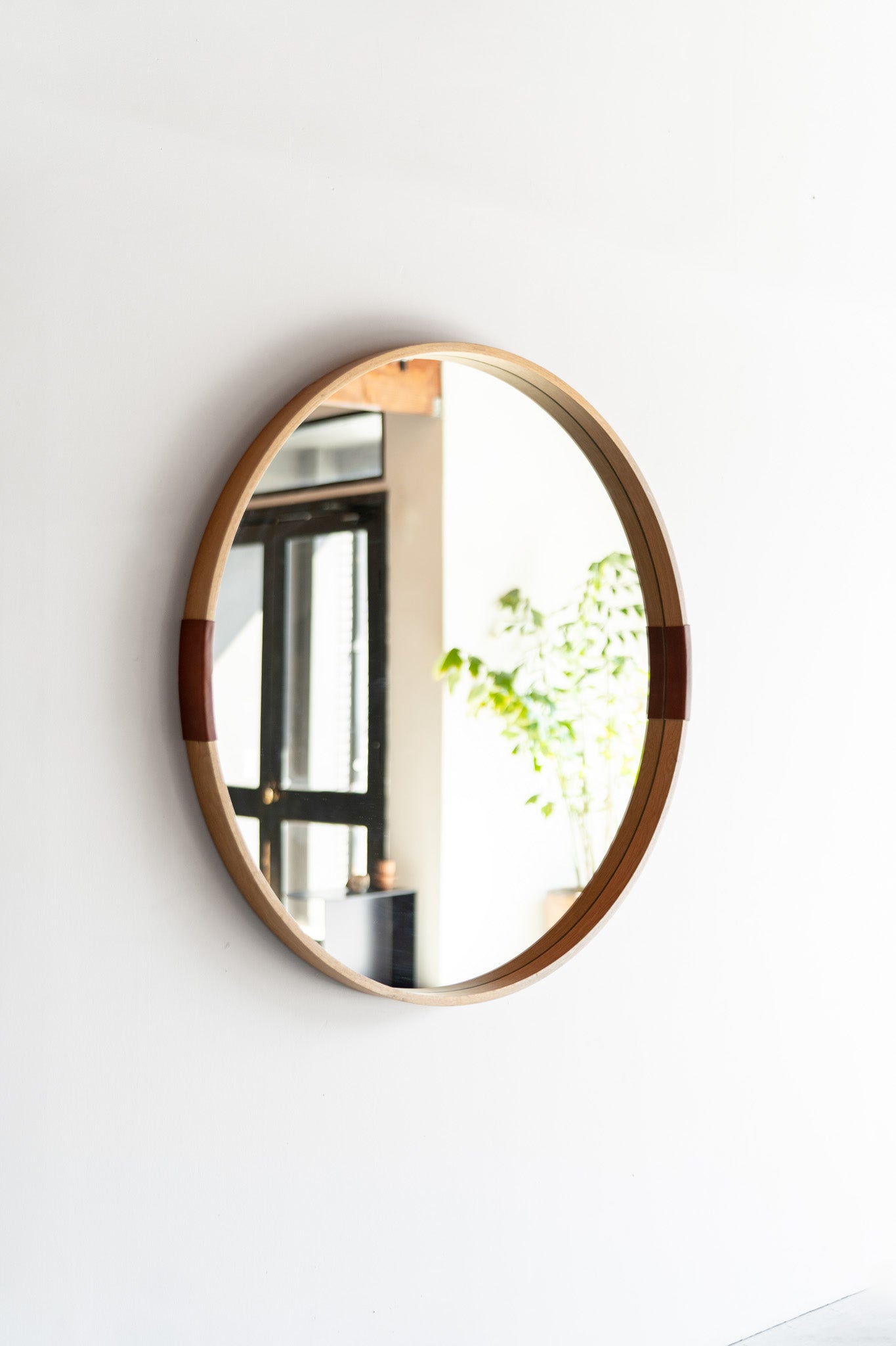 Carter mirror - full angle shot