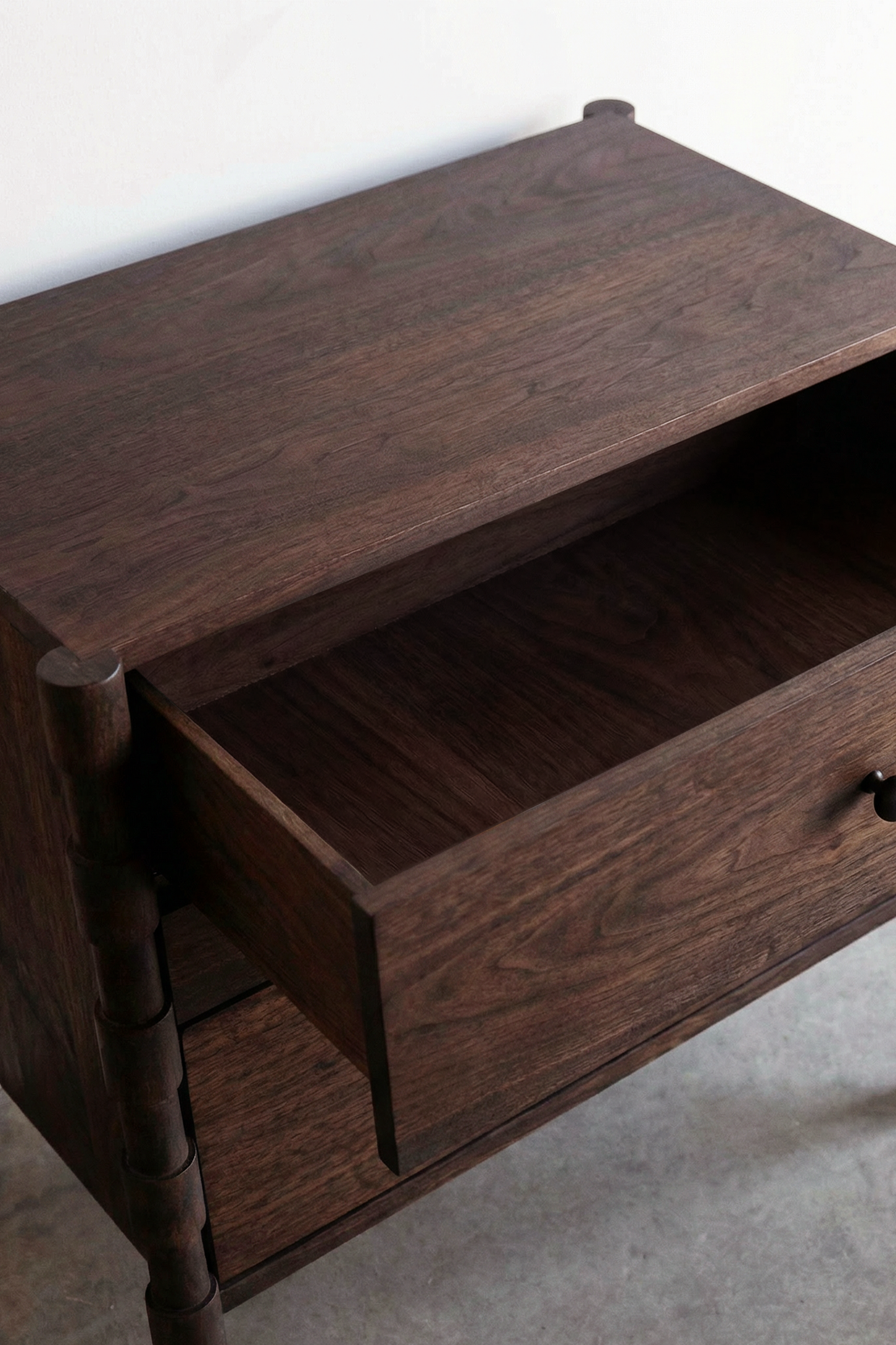 Walnut, Black