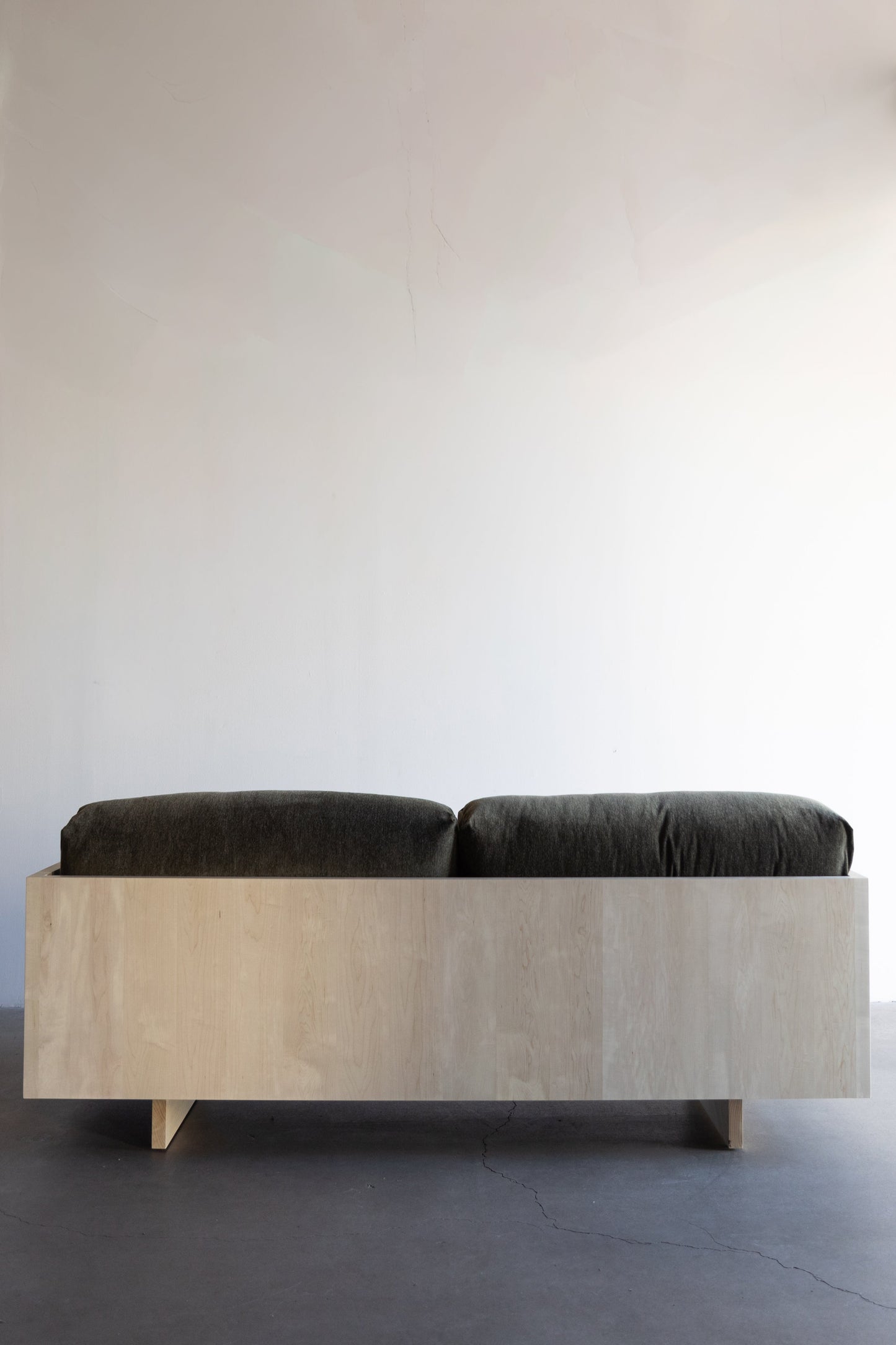 alt_text::Carter sofa - shot of left side||color::Olive||show_in_gallery::true||position::first