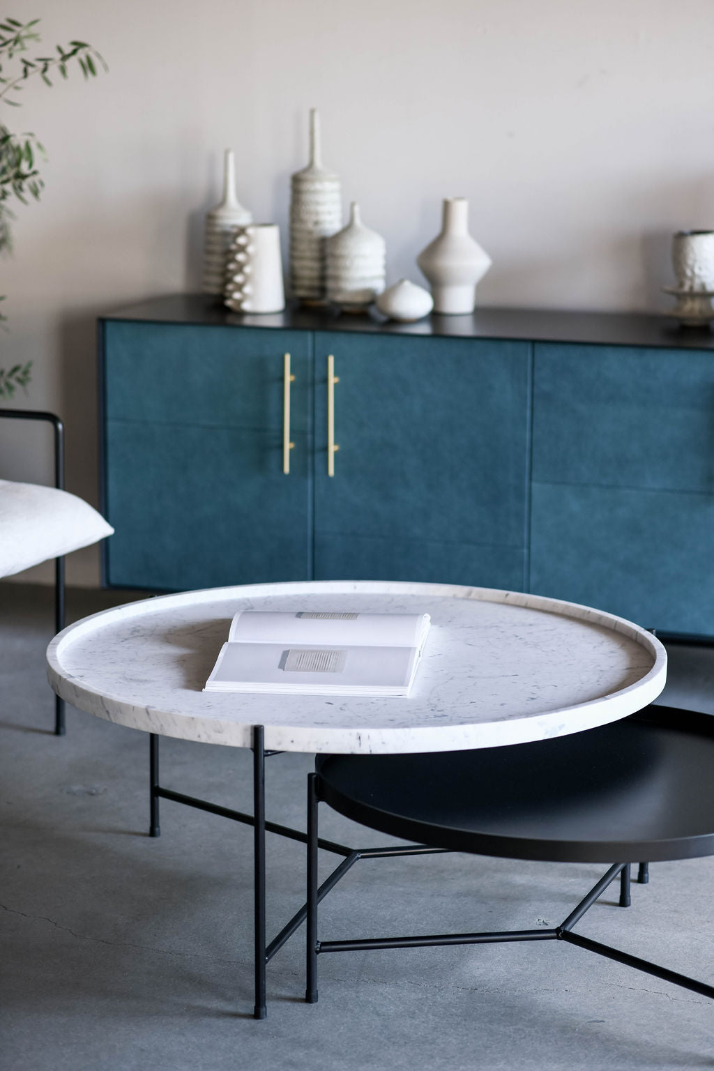 Marquina Coffee Table in Carrara | STOCK