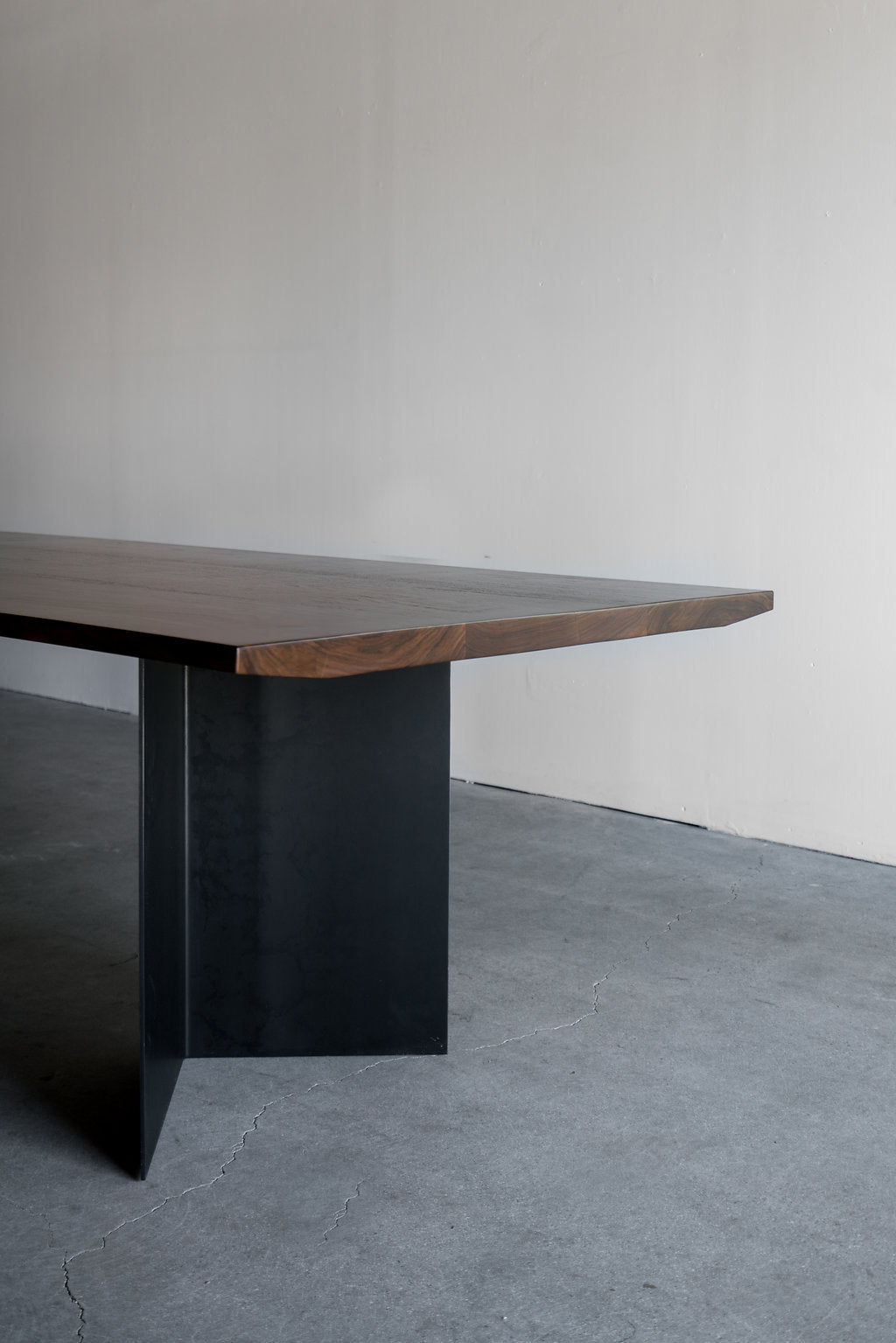Kings Dining Table
