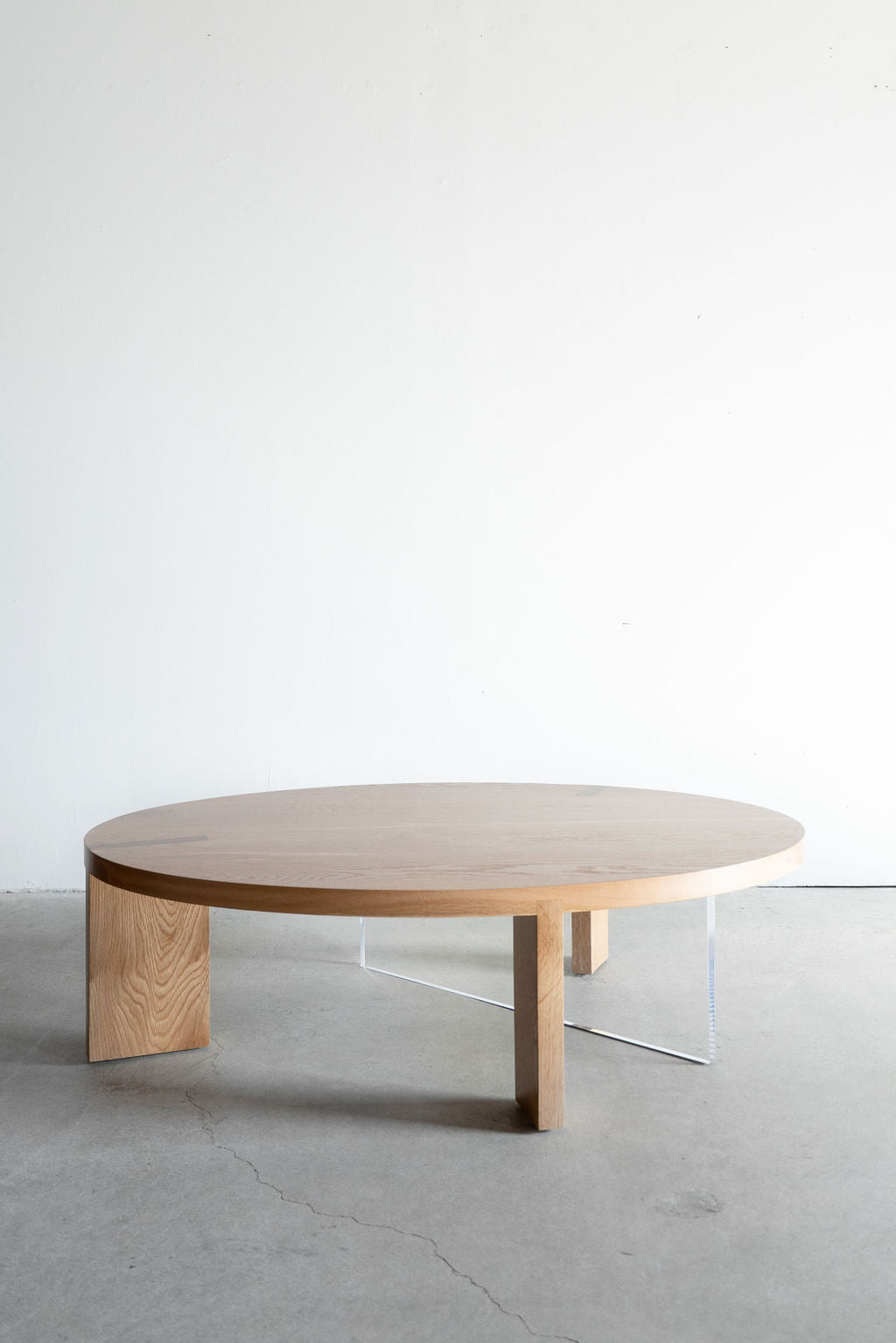 Eve coffee table - oak wood coffee table with lucite leg