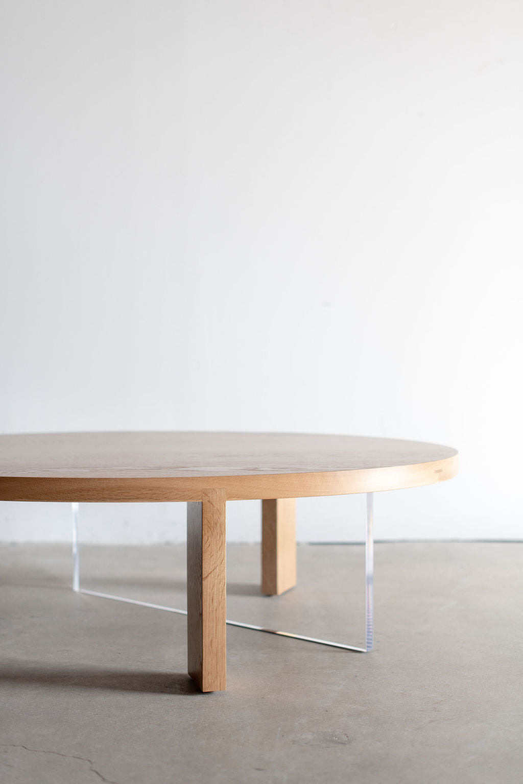 Eve coffee table - shot of right side, lucite leg