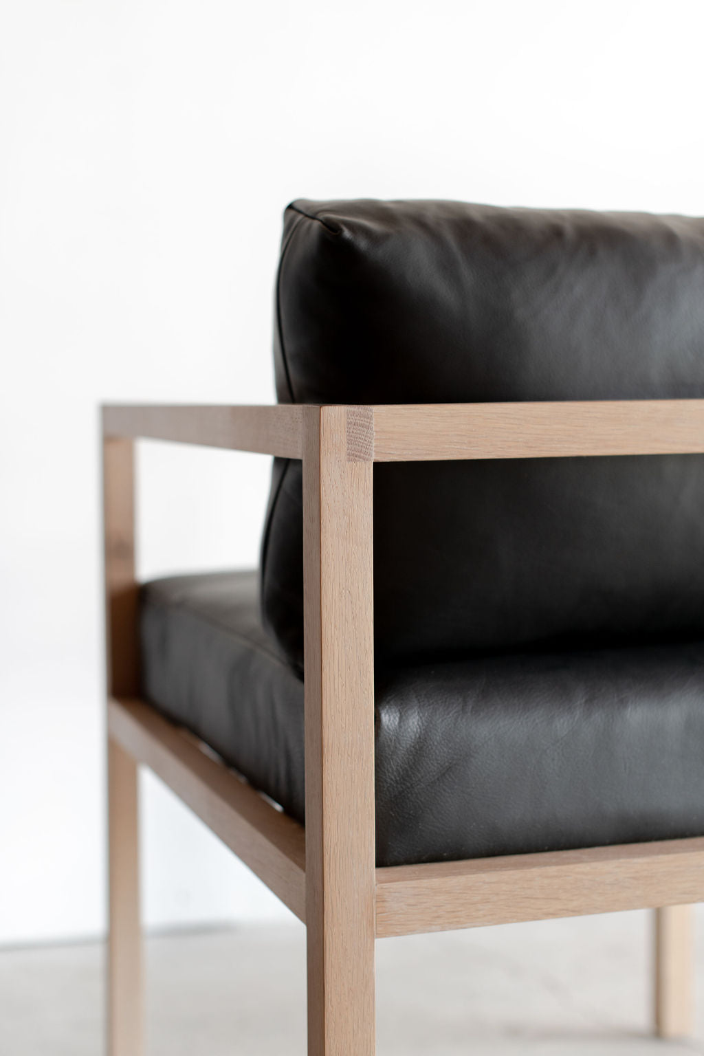 Eve dining chair - black leather back shot