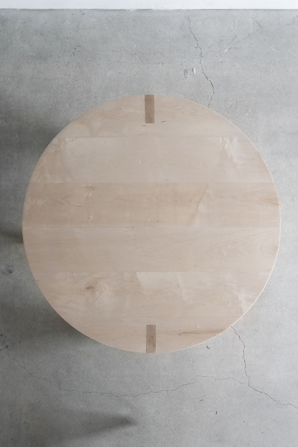 Eve dining table bleached maple - full top shot