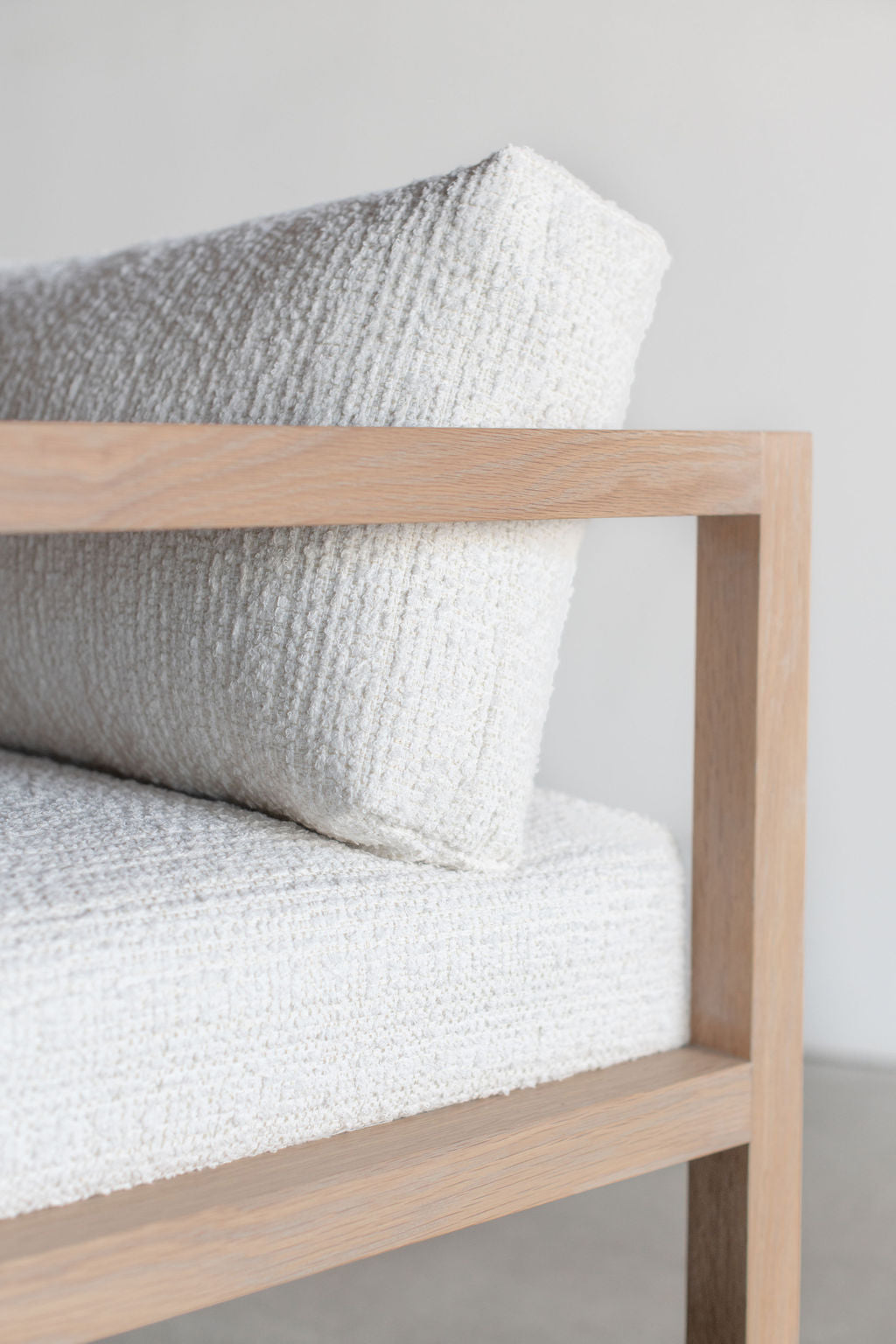 Eve lounge chair - close up on wood arm