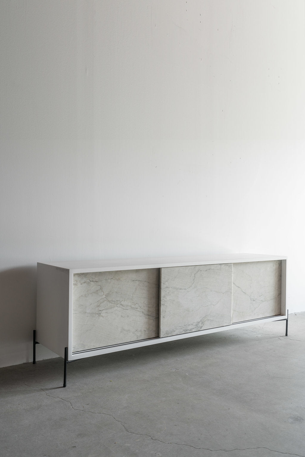 Granada credenza - full shot