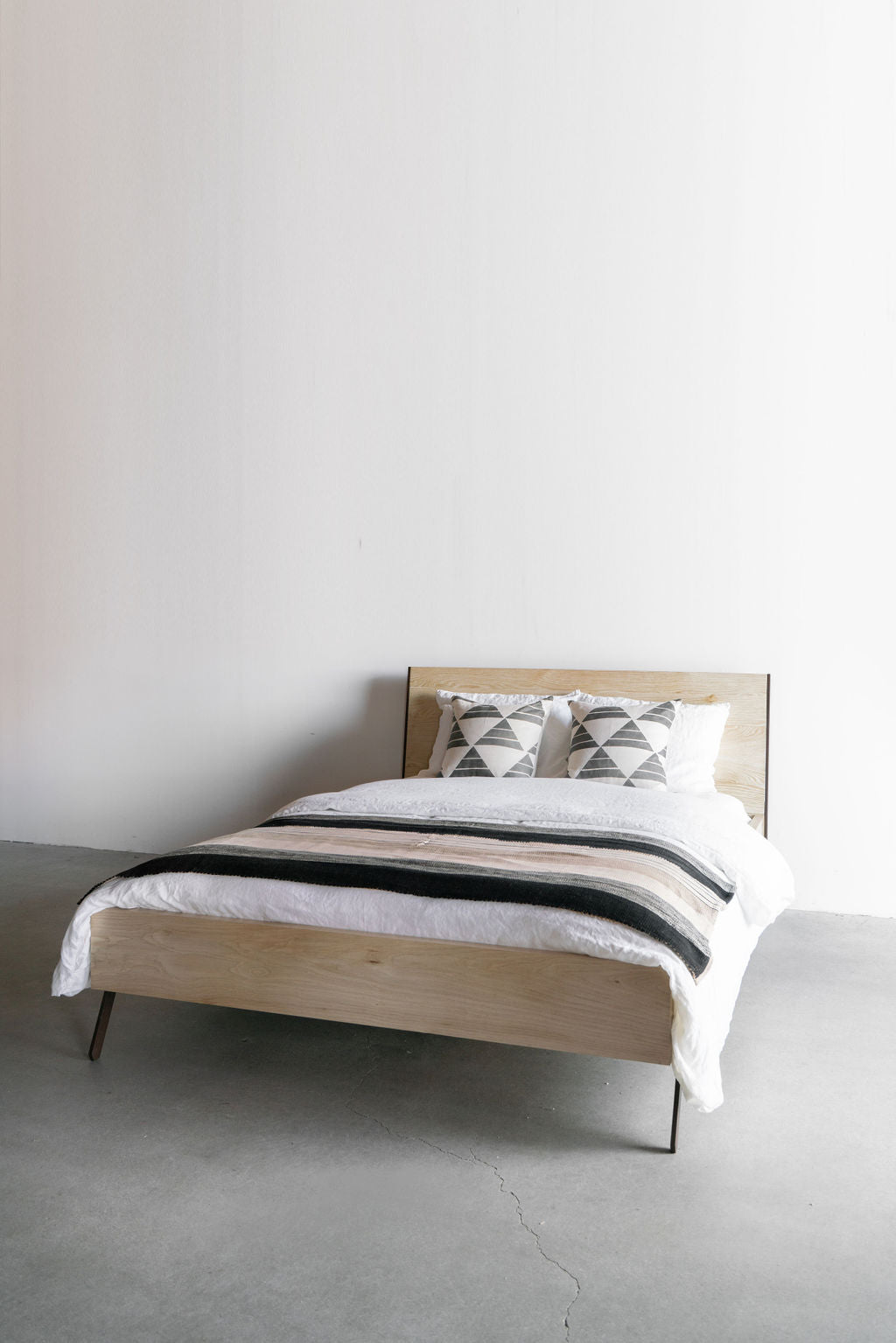 Hayes Bed
