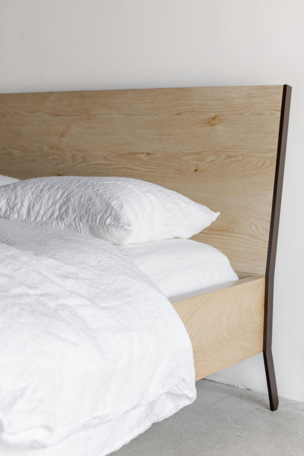 Hayes Bed