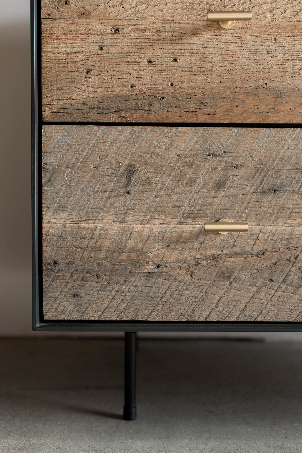 Mossam Nightstand