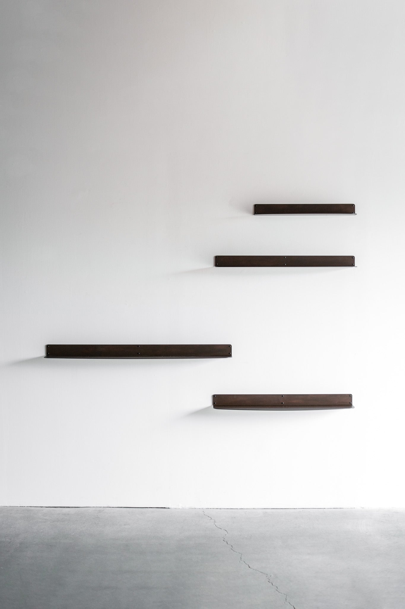 noah shelves - steel shelves