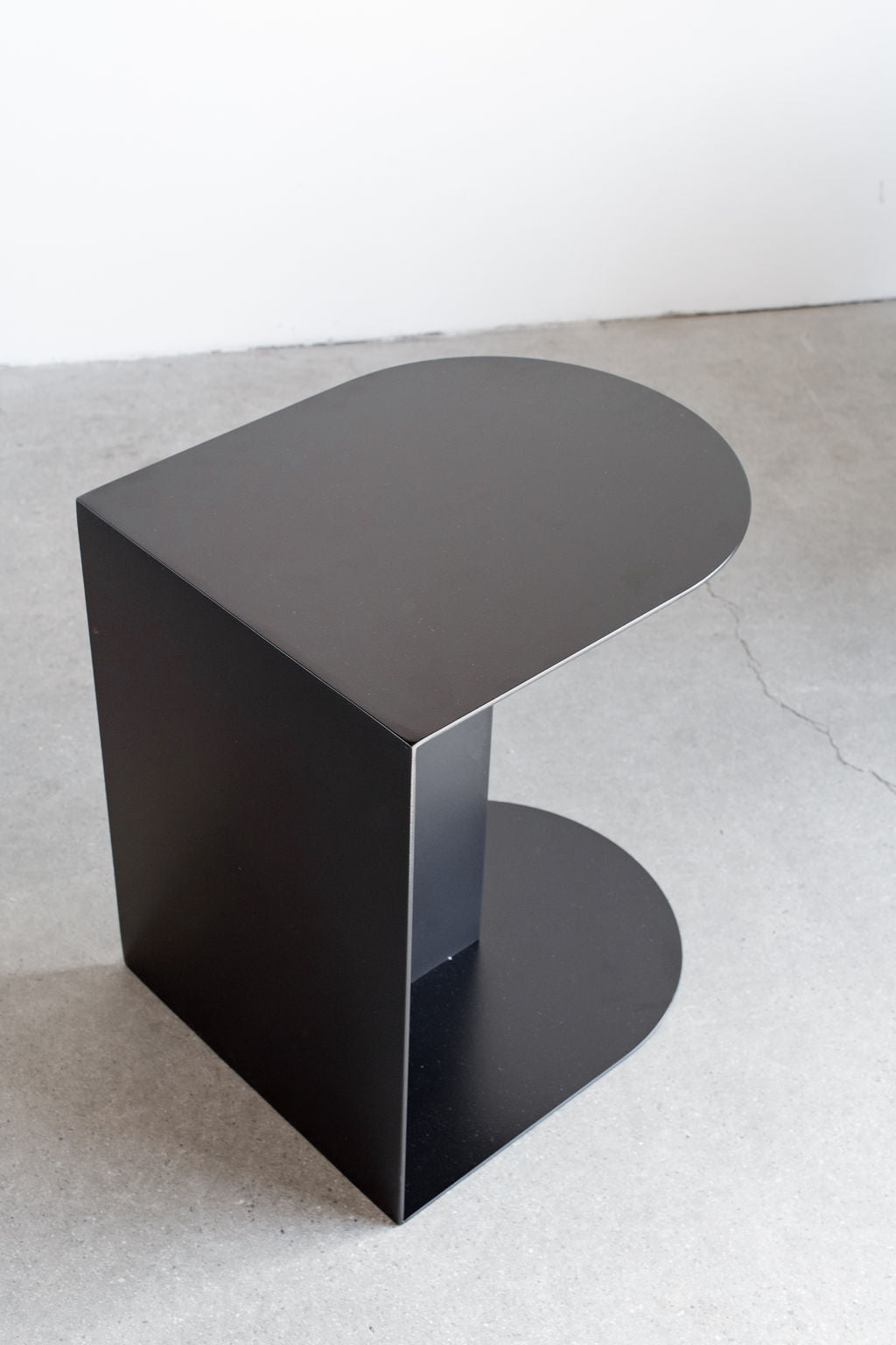 norah side table - steel accent table full shot