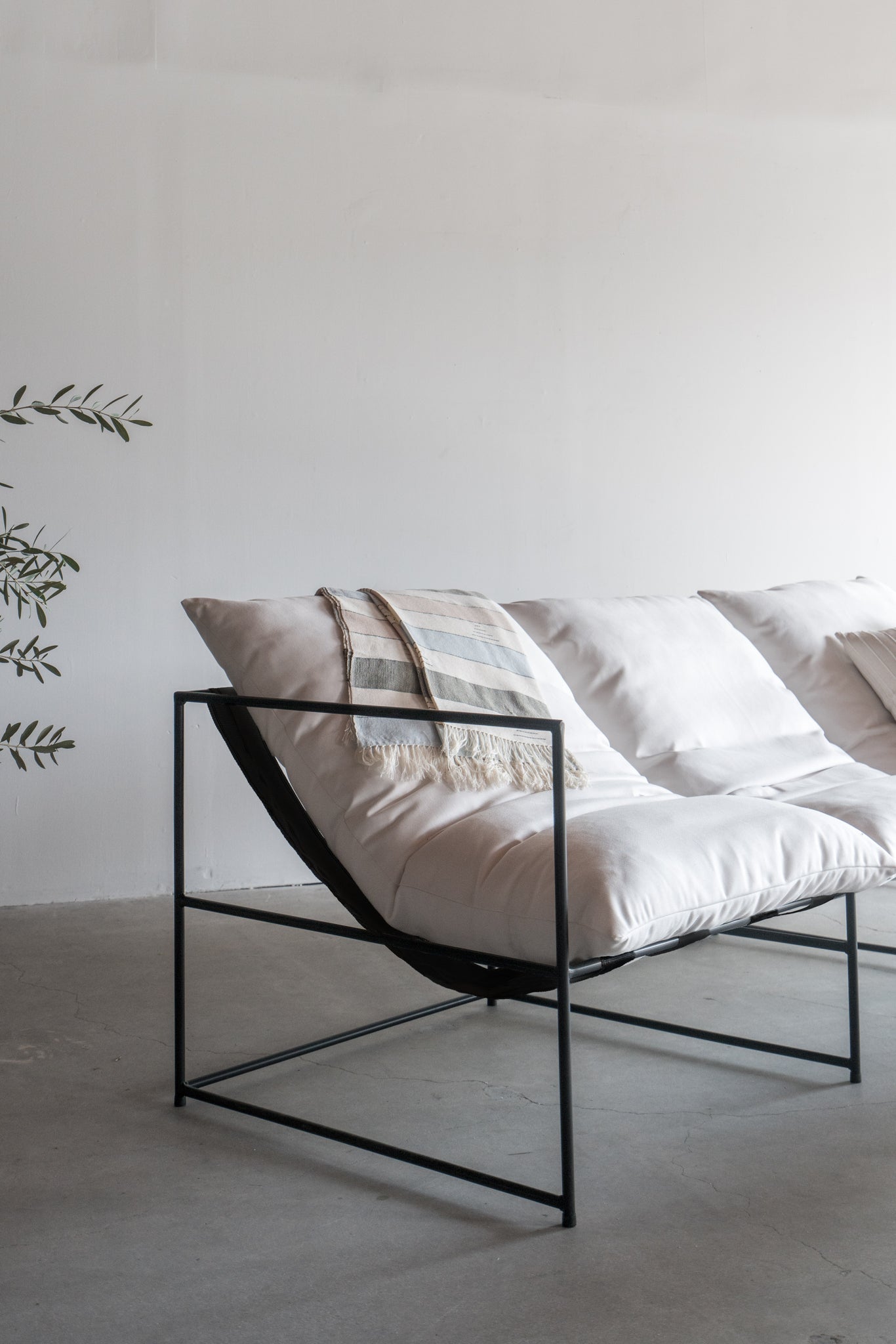 Outdoor sierra sofa - steel frame and fabric seat