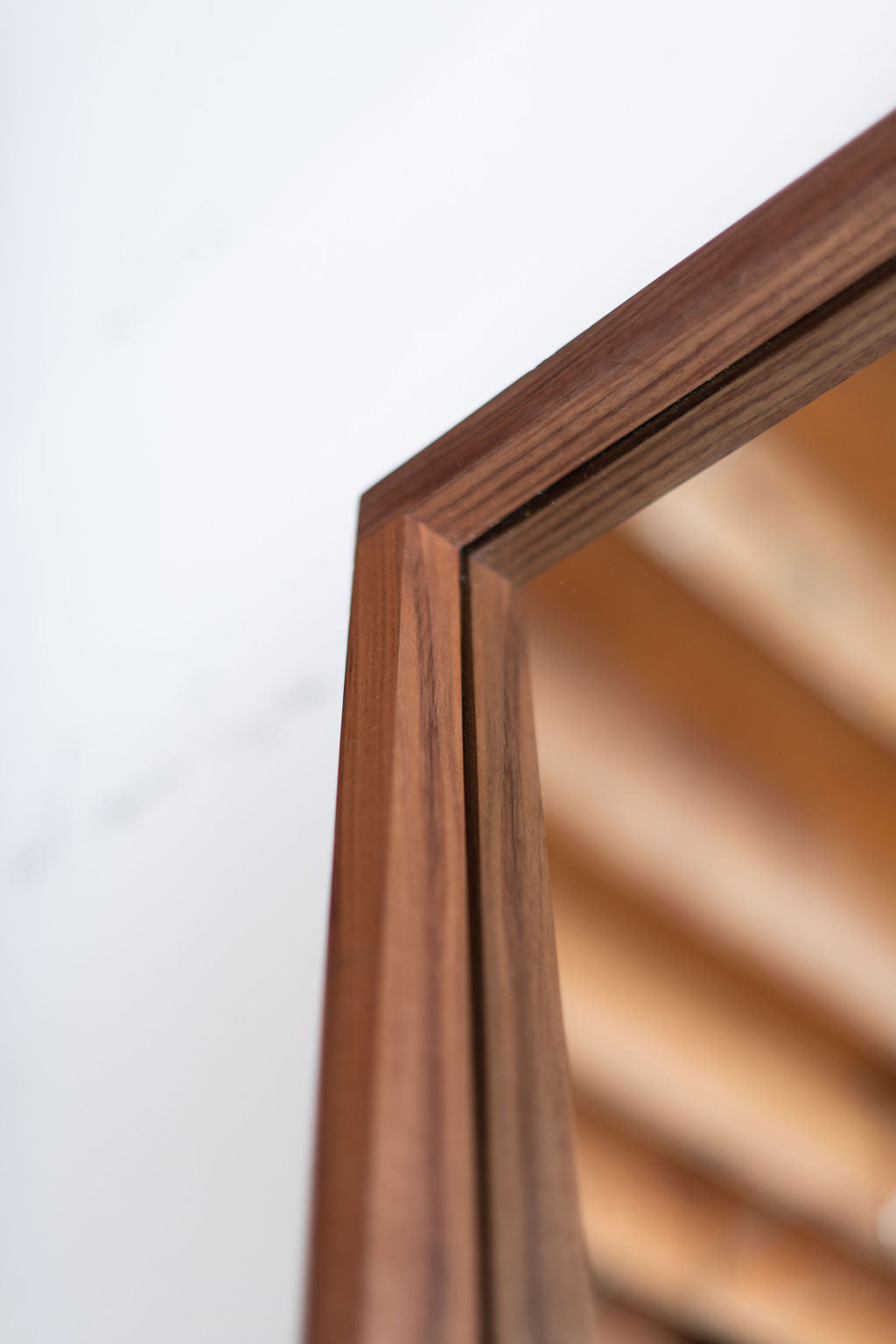 Spaulding mirror - walnut wood