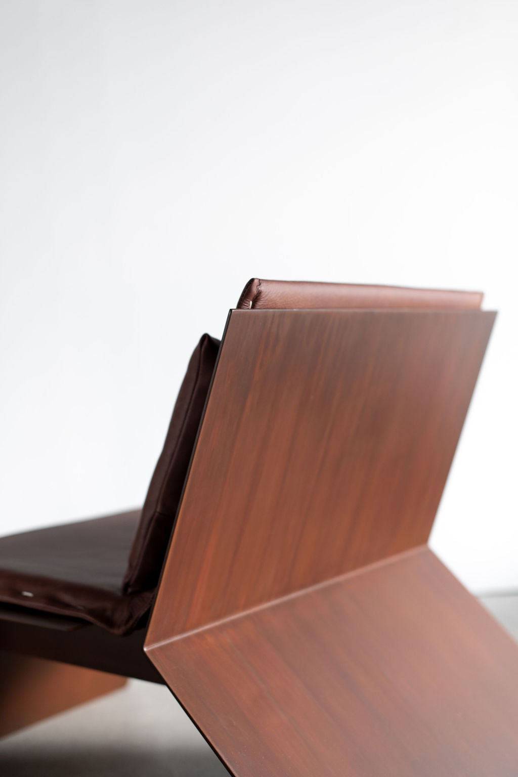 Tula lounge chair- Steel frame with leather cushions