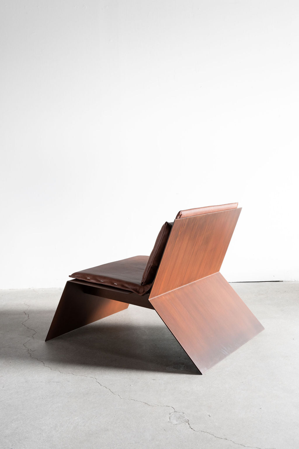 Tula lounge chair- Steel frame with leather cushions