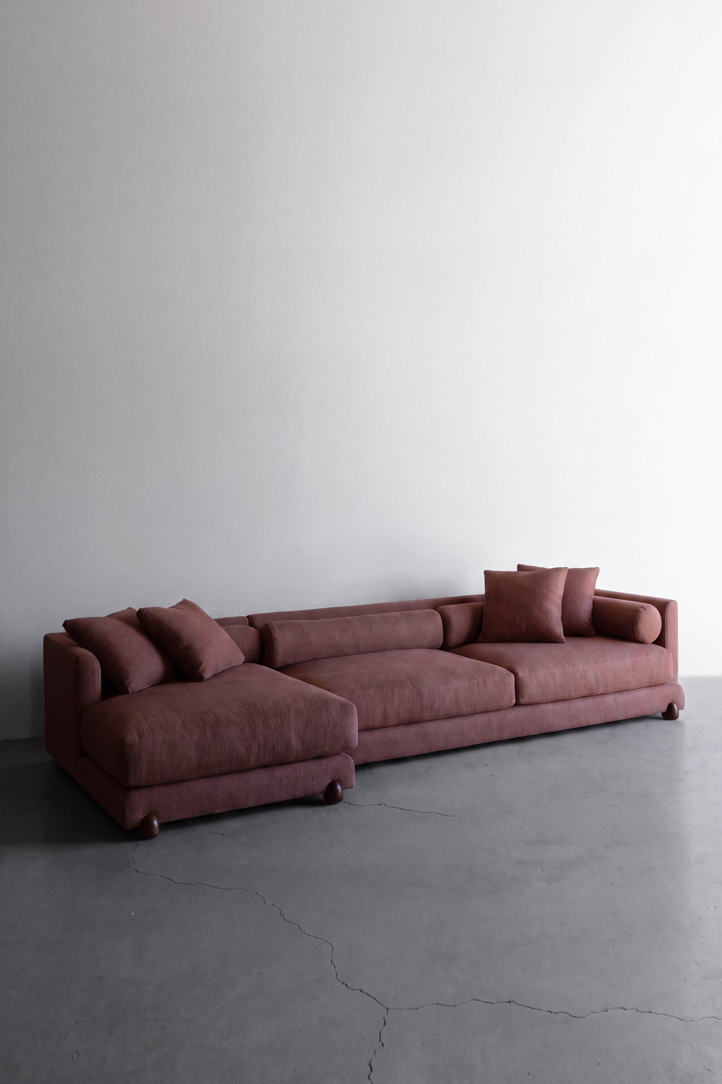 alt_text::Delano Sofa Sectional (Two Piece)- shot of left side||color::Rouge||show_in_gallery::true||position::first
