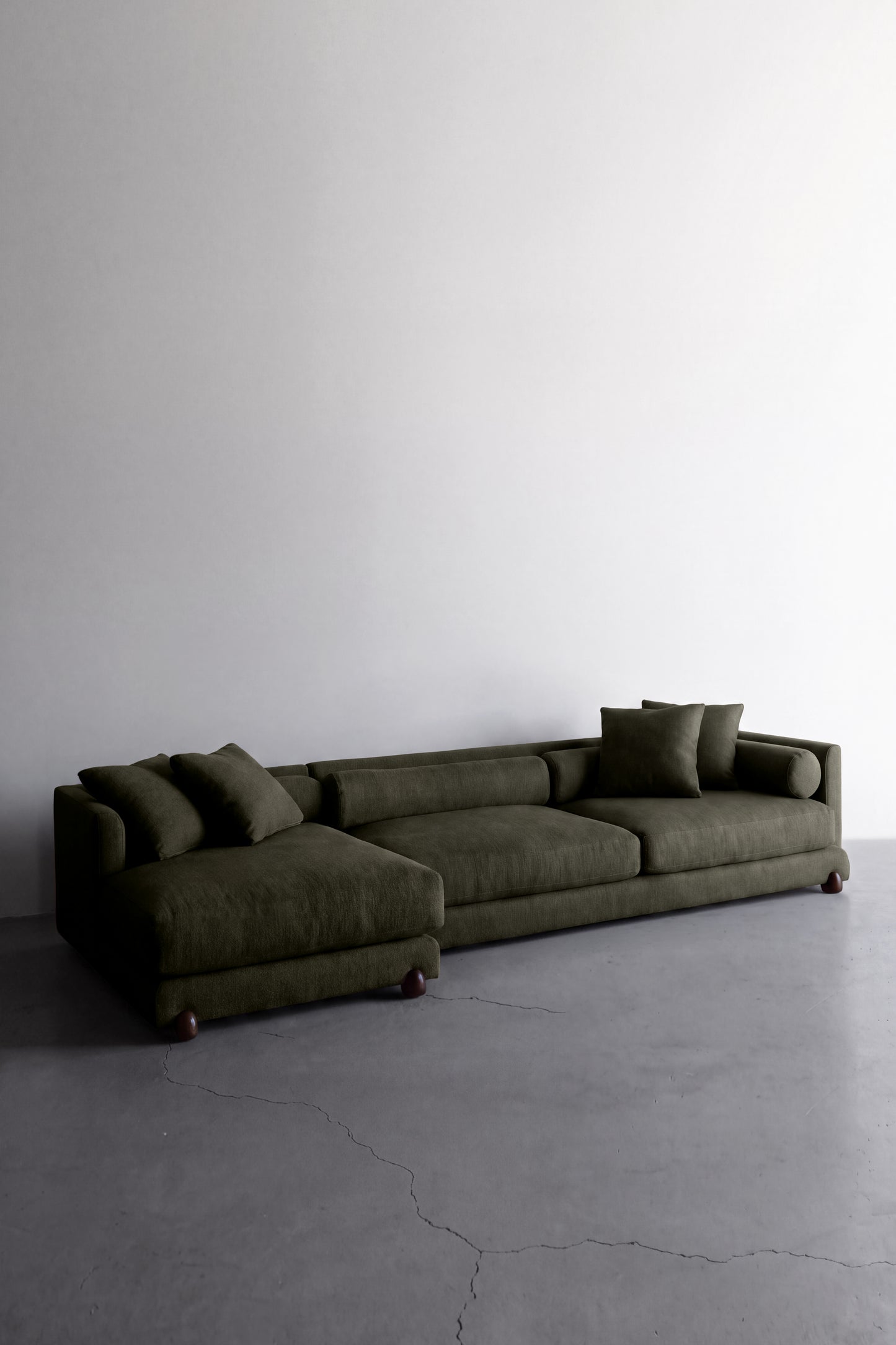 alt_text::Delano Sofa Sectional (Two Piece)- shot of left side||color::Olive||show_in_gallery::true||position::first