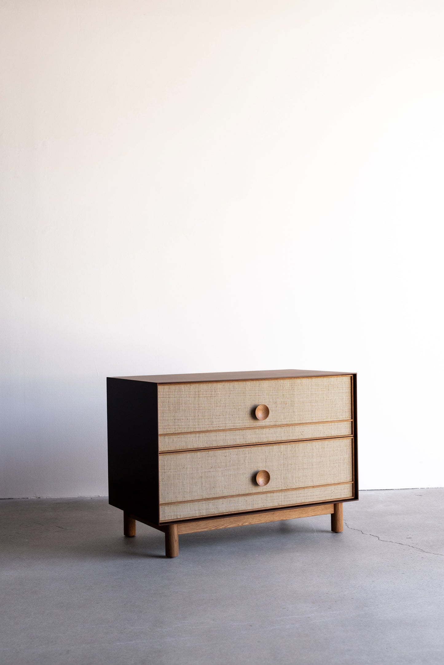 Entrada Nightstand