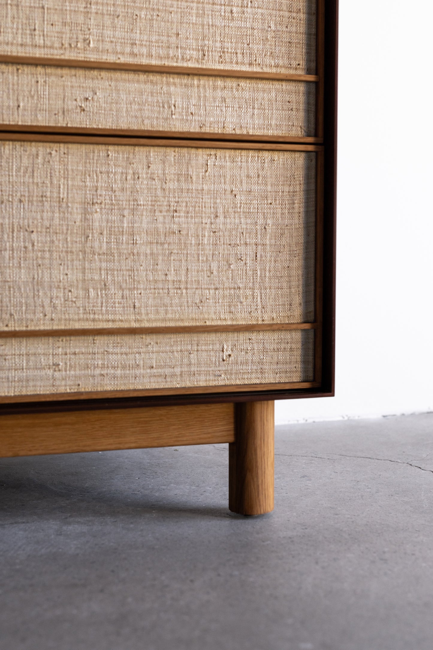Entrada Nightstand