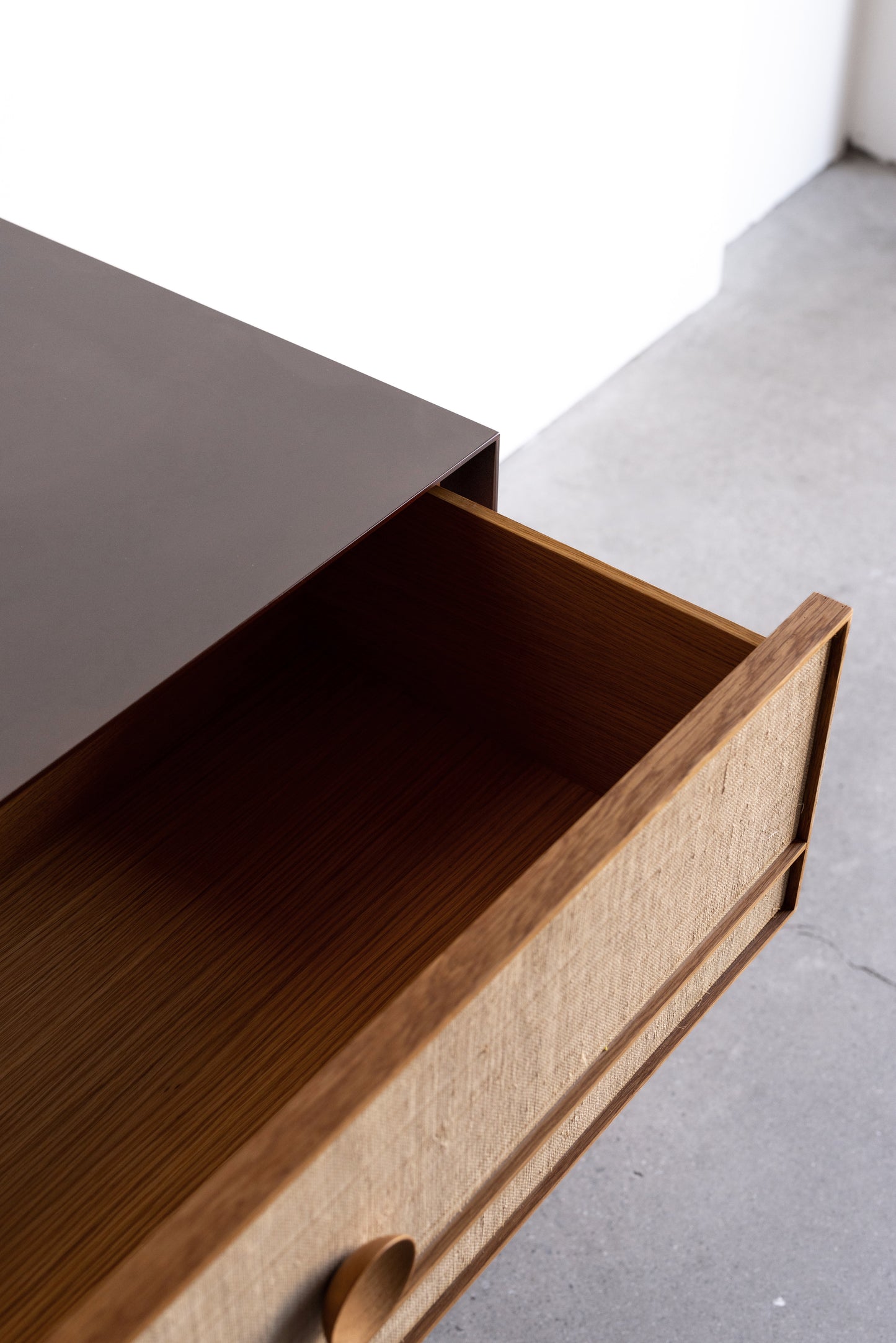 Entrada Nightstand