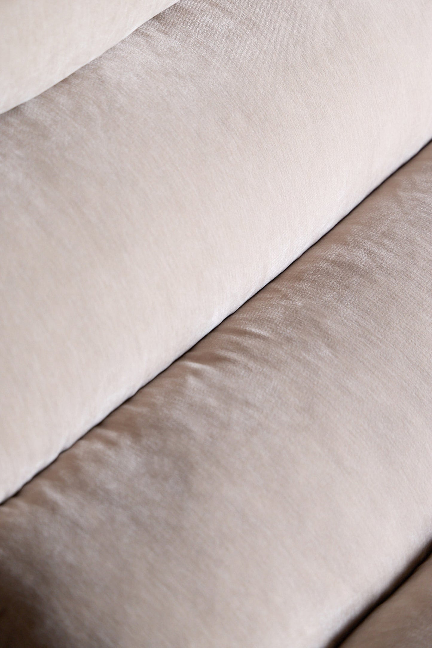 Rosa Lounge Chair | STOCK