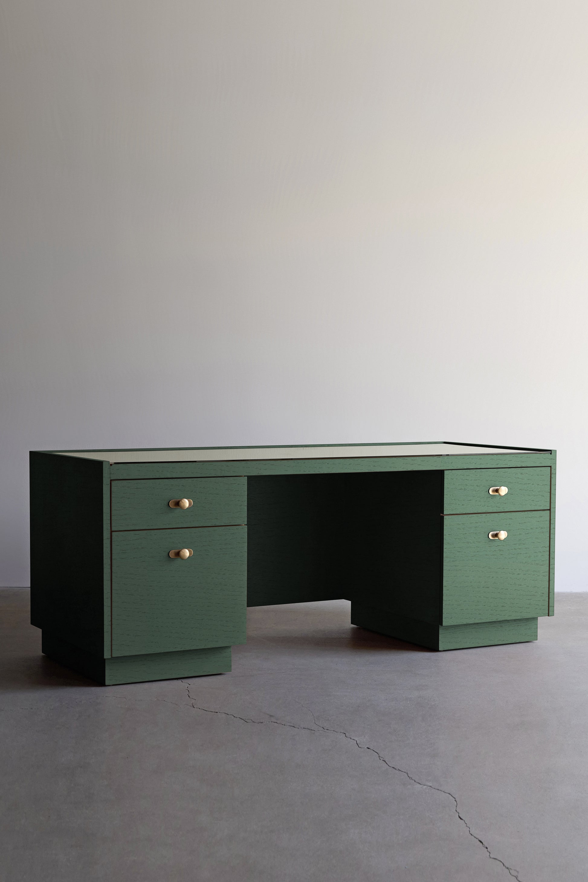 alt_text::Marella Desk - shot of left side||color::Parsley||show_in_gallery::true||position::first