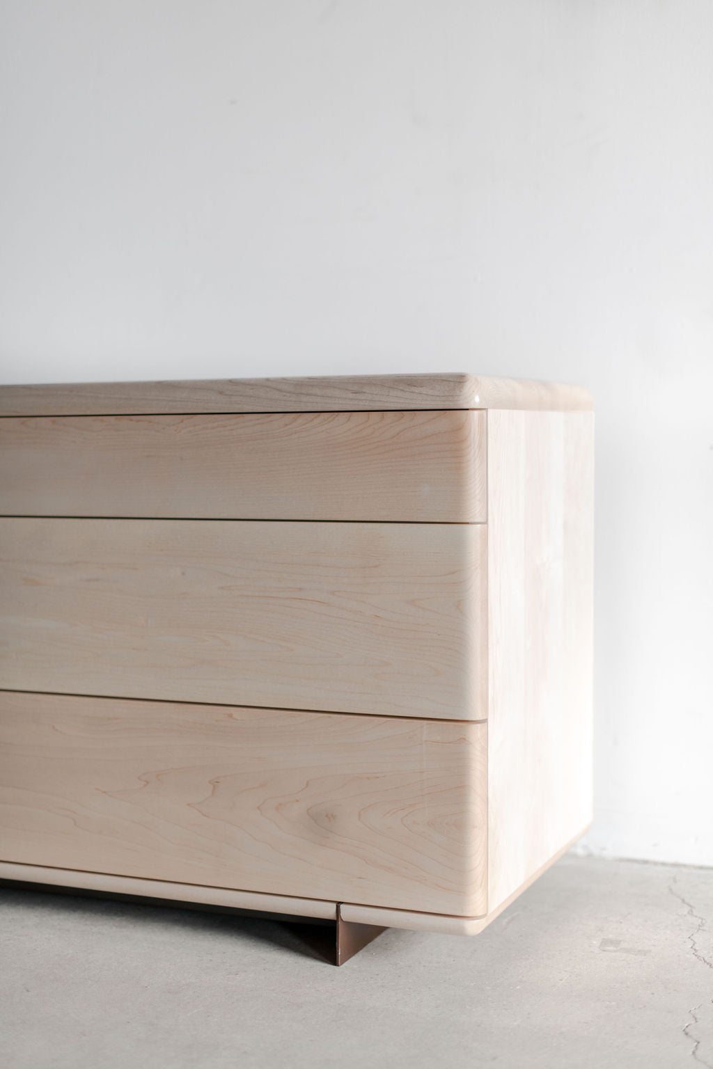 alt_text::Carter Dresser - shot of left side||color::Bleached Maple||show_in_gallery::true||position::first