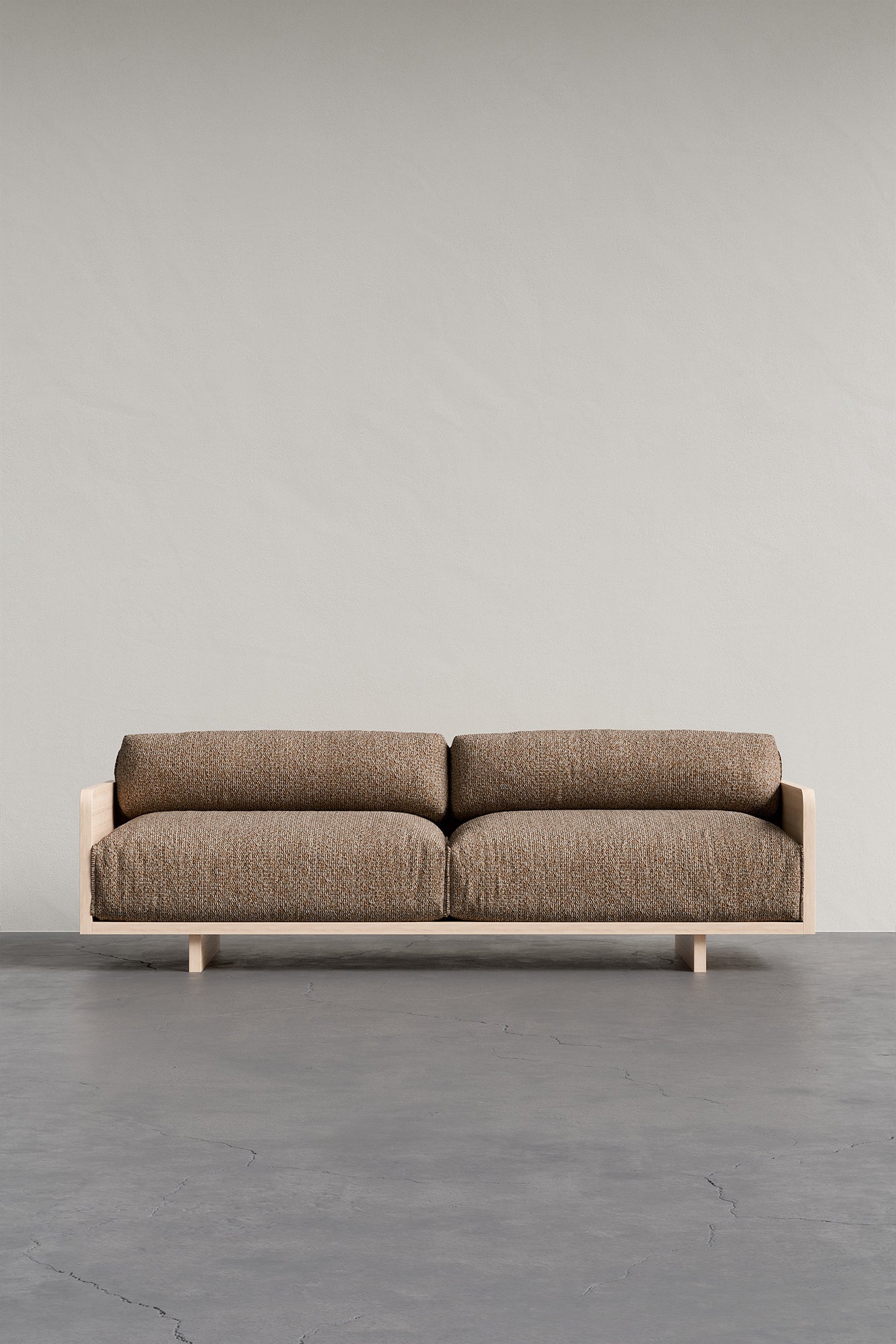 alt_text::Carter sofa - shot of top side||color::Santorini||show_in_gallery::true||position::first