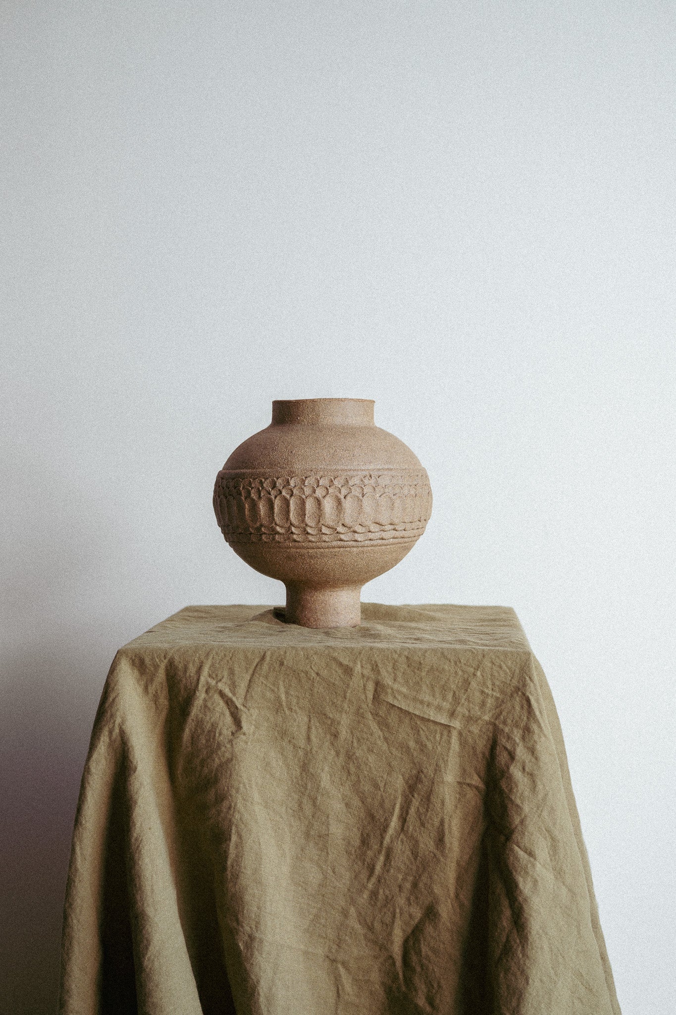 Cour Studio | Pedestal Orb Vase