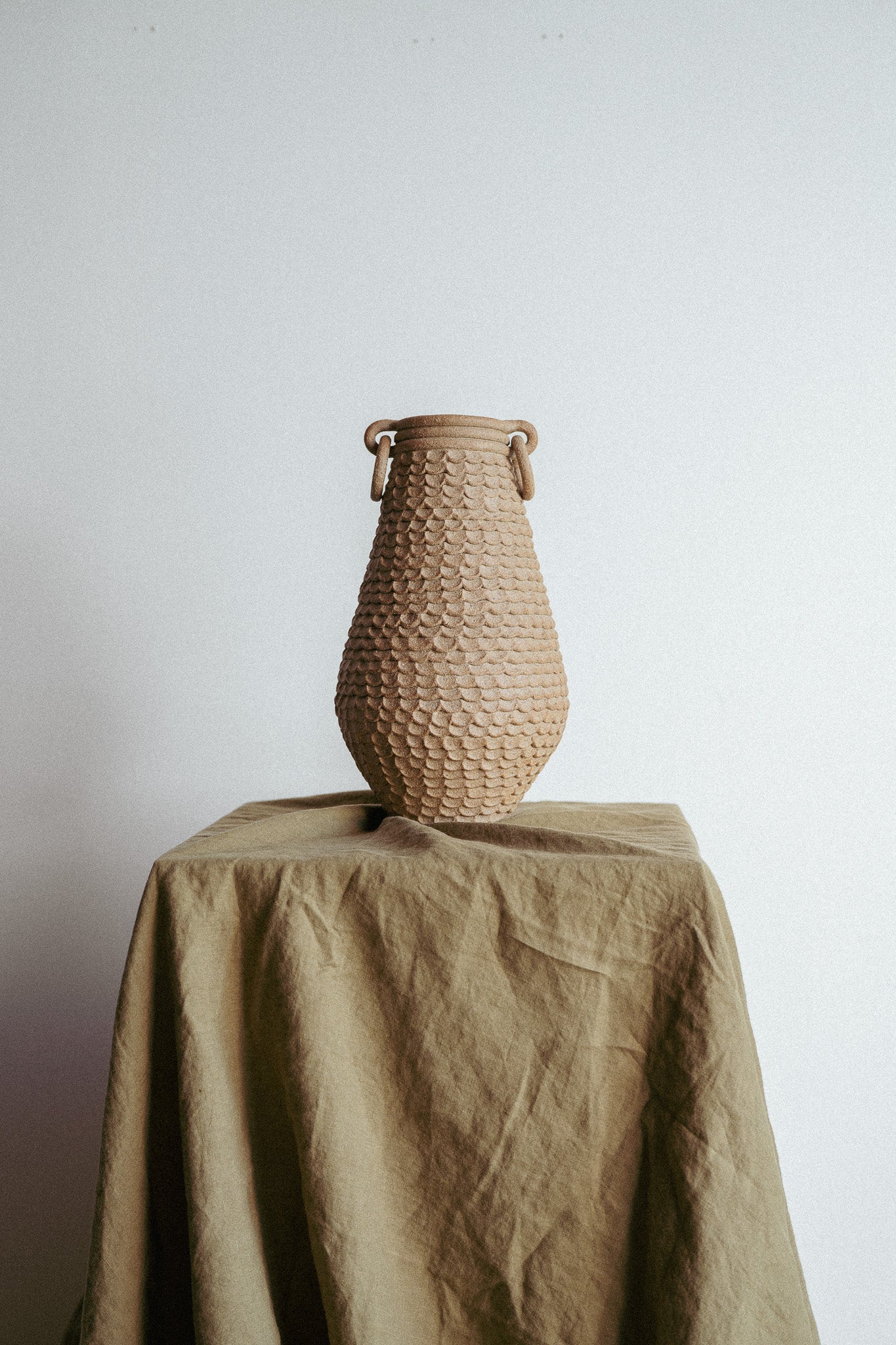 Cour Studio | Eos Vase With Rings