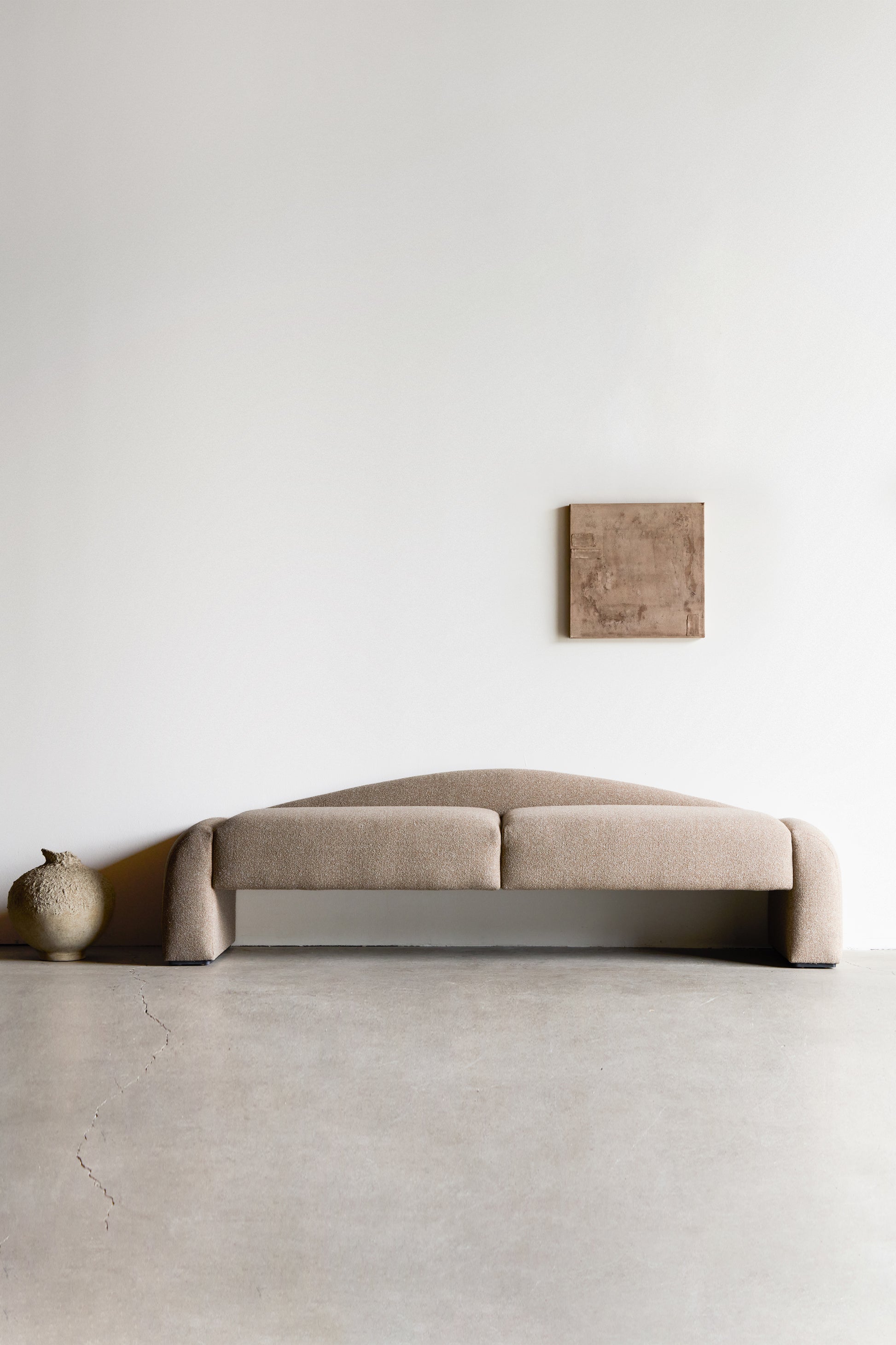 alt_text::Delano Bench - shot of left side||color::Murano||show_in_gallery::true||position::first
