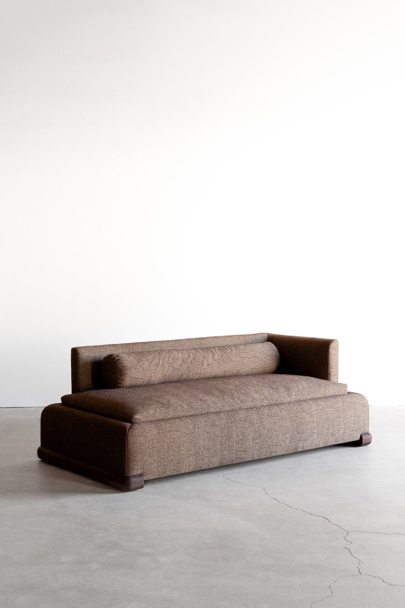 Harper Daybed (CHOC)