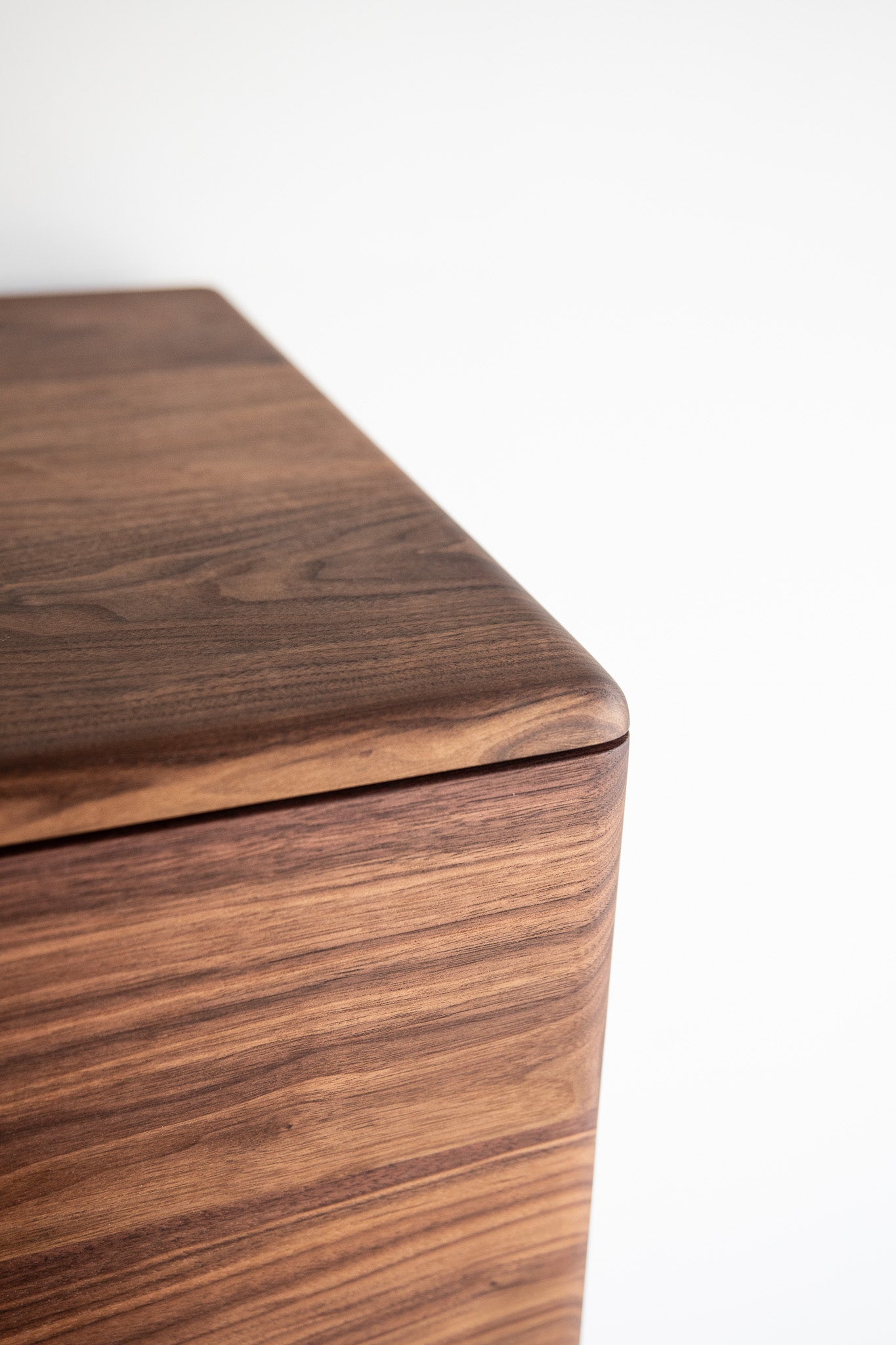 Highland Dresser
