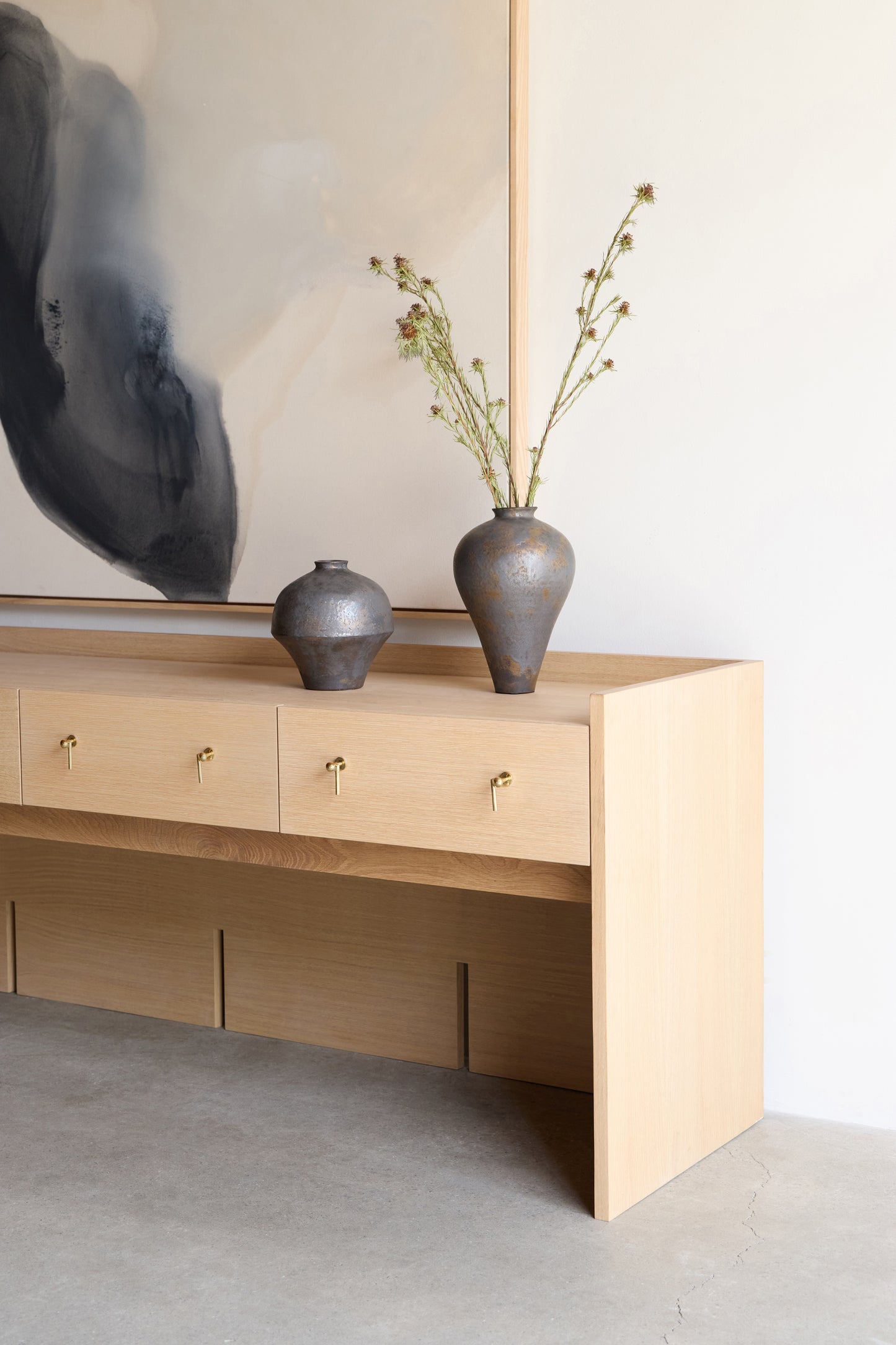 alt_text::Marella Console - shot of left side||color::Oak||show_in_gallery::true||position::first
