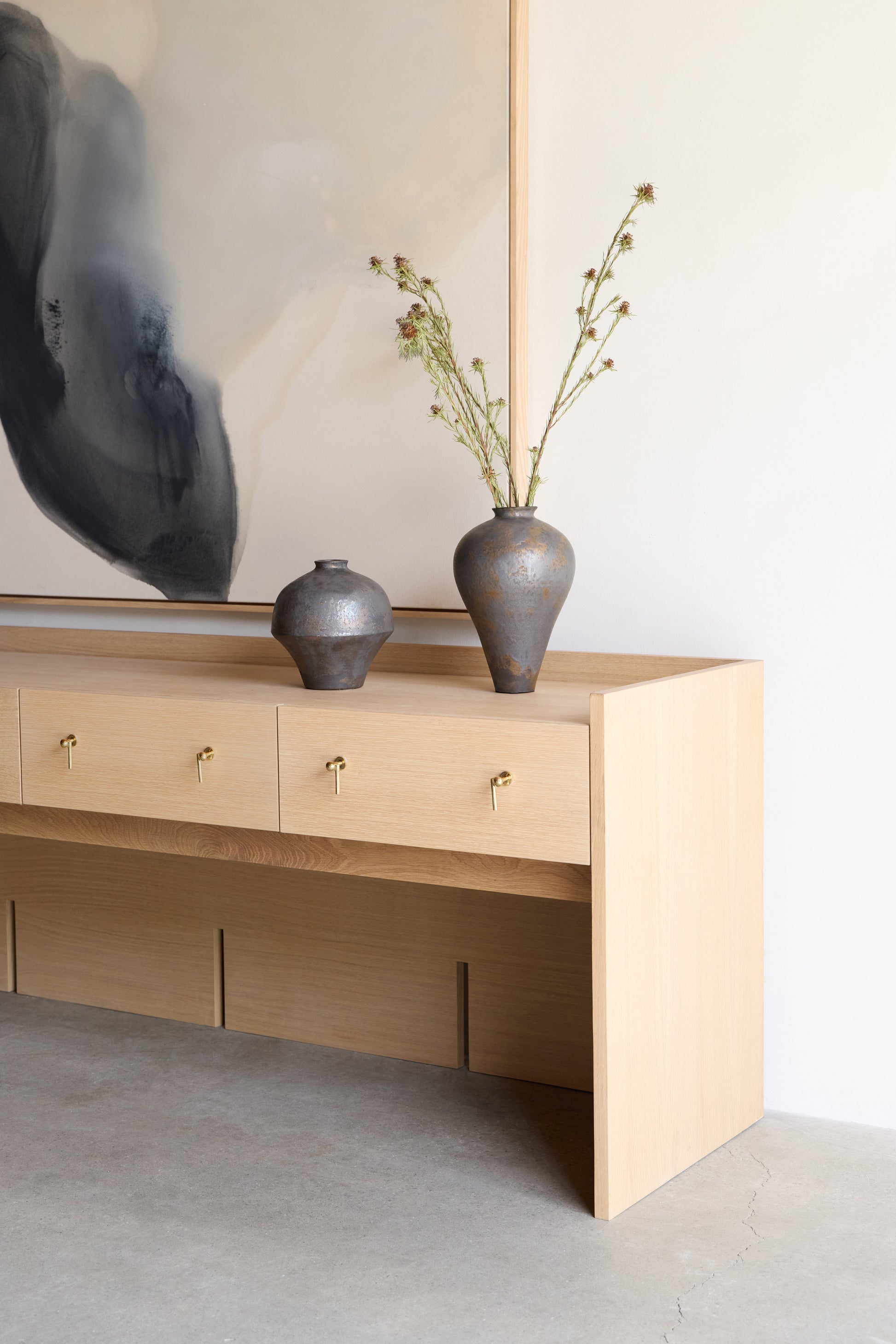 alt_text::Marella Console - shot of left side||color::Oak||show_in_gallery::true||position::first