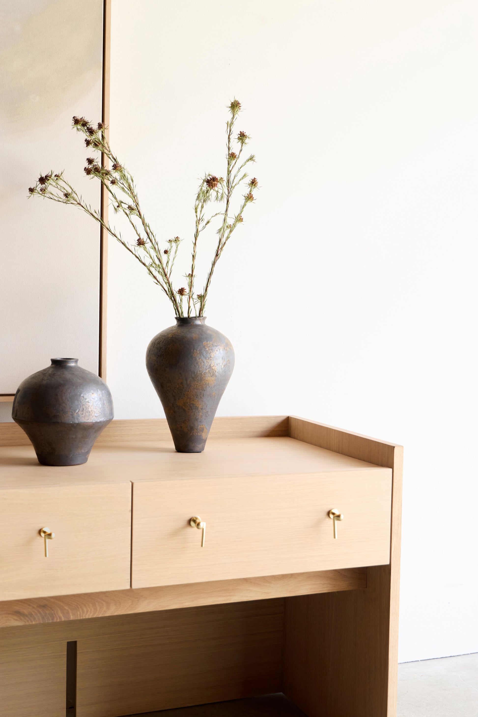 alt_text::Marella Console - shot of left side||color::Oak||show_in_gallery::true||position::first