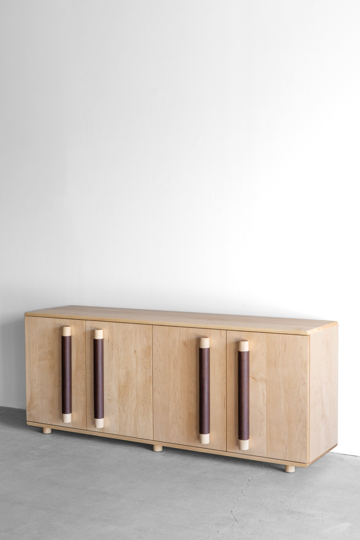 Reyes Credenza